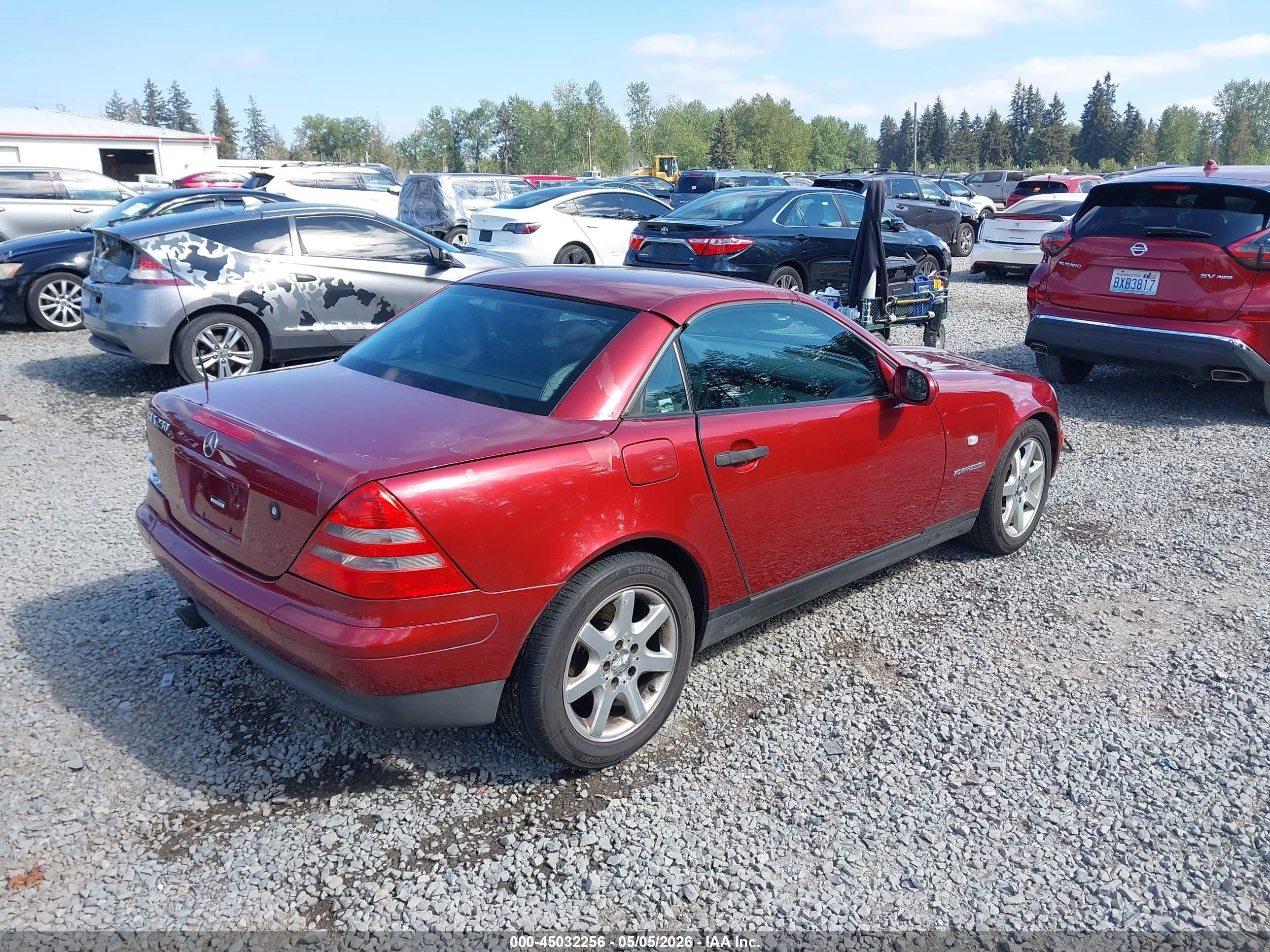1999 Mercedes-benz Slk 230 Kompressor Red vin: WDBKK47F7XF116452