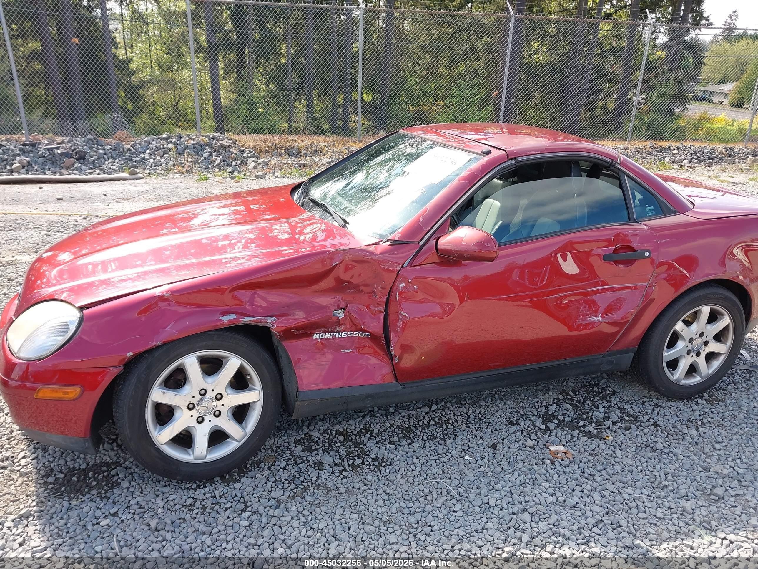 1999 Mercedes-benz Slk 230 Kompressor Red vin: WDBKK47F7XF116452