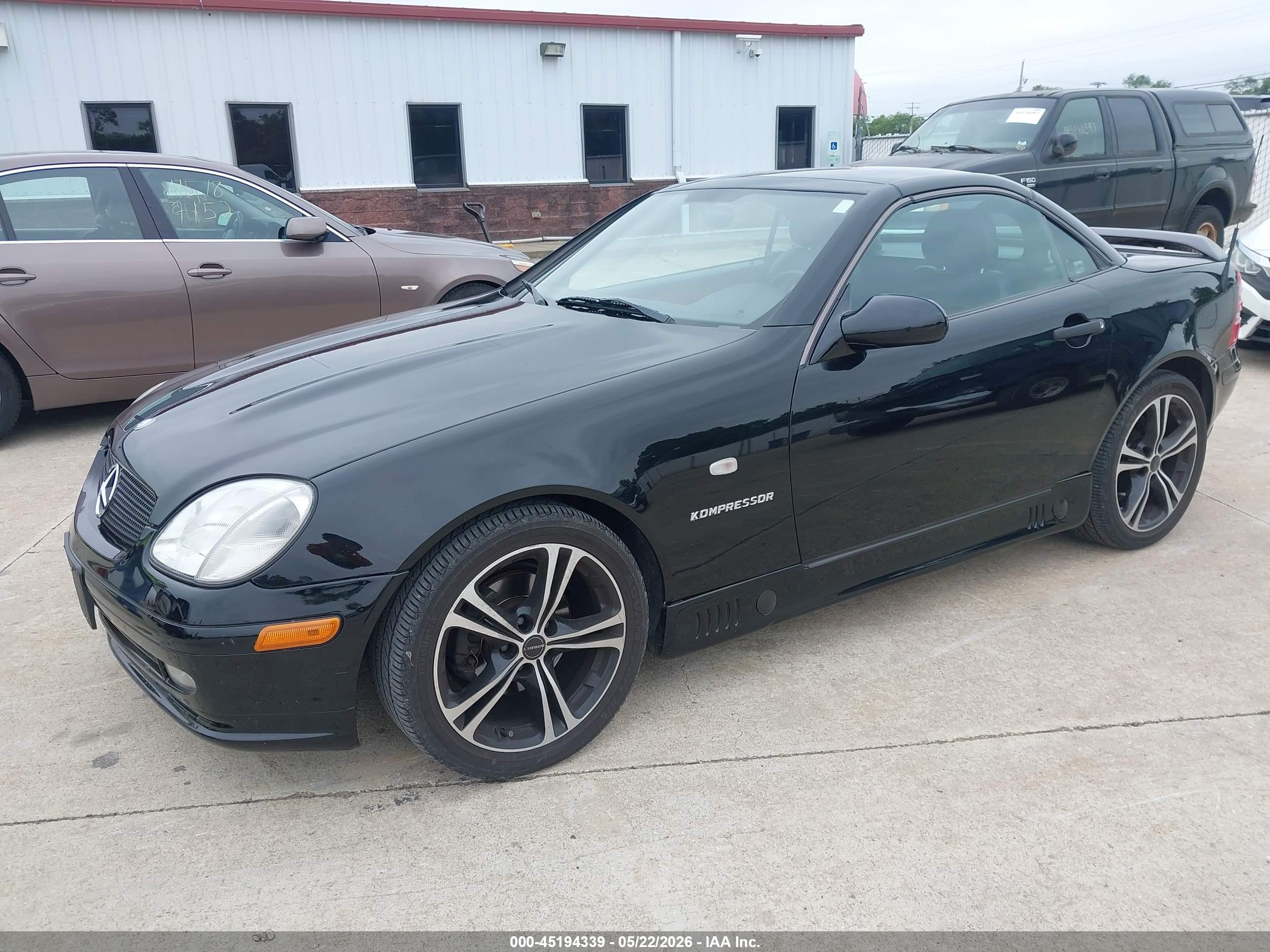 1998 Mercedes-benz Slk 230   Black vin: WDBKK47F8WF050296