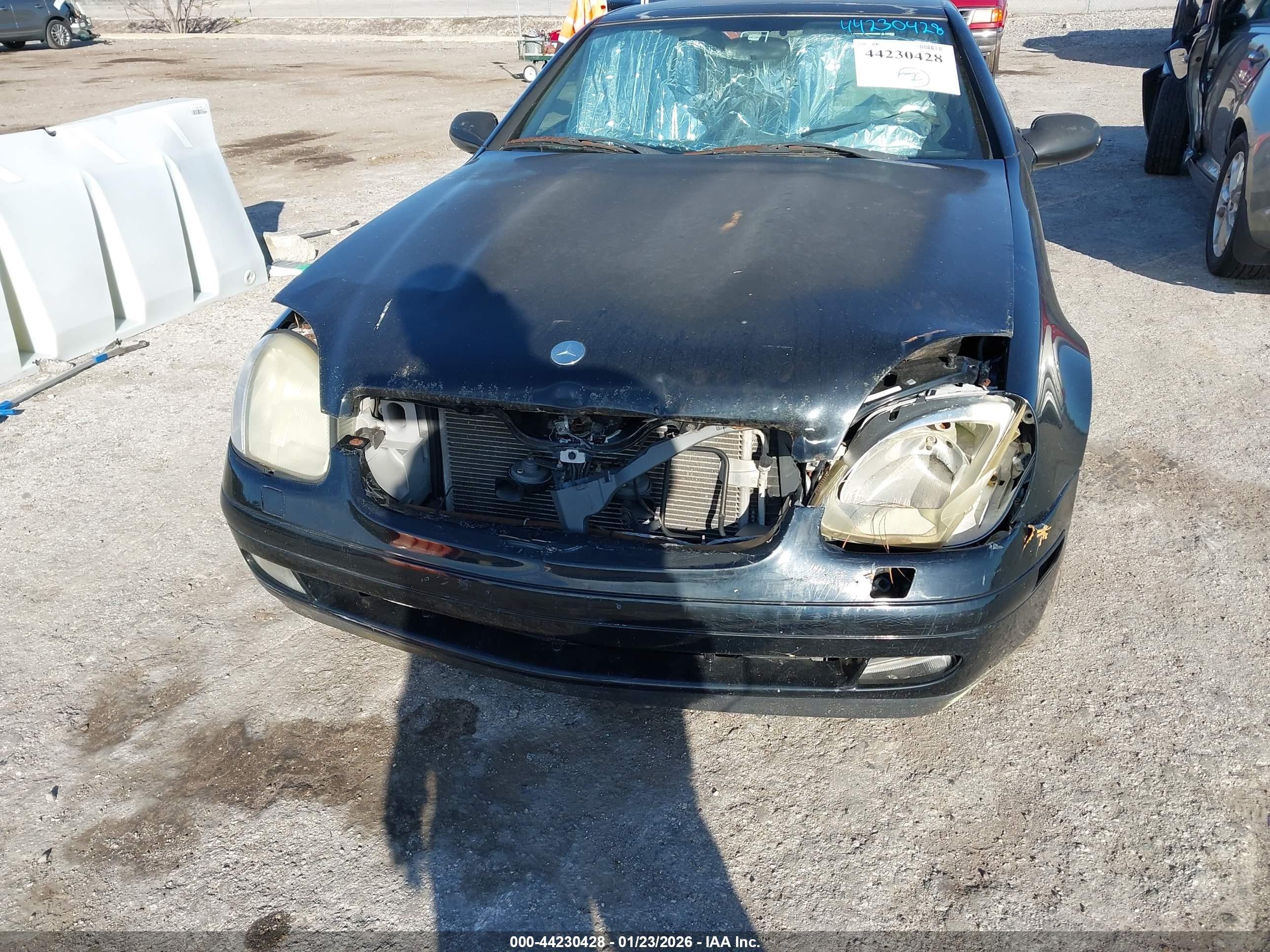 1998 Mercedes-benz Slk 230   Black vin: WDBKK47F8WF074193