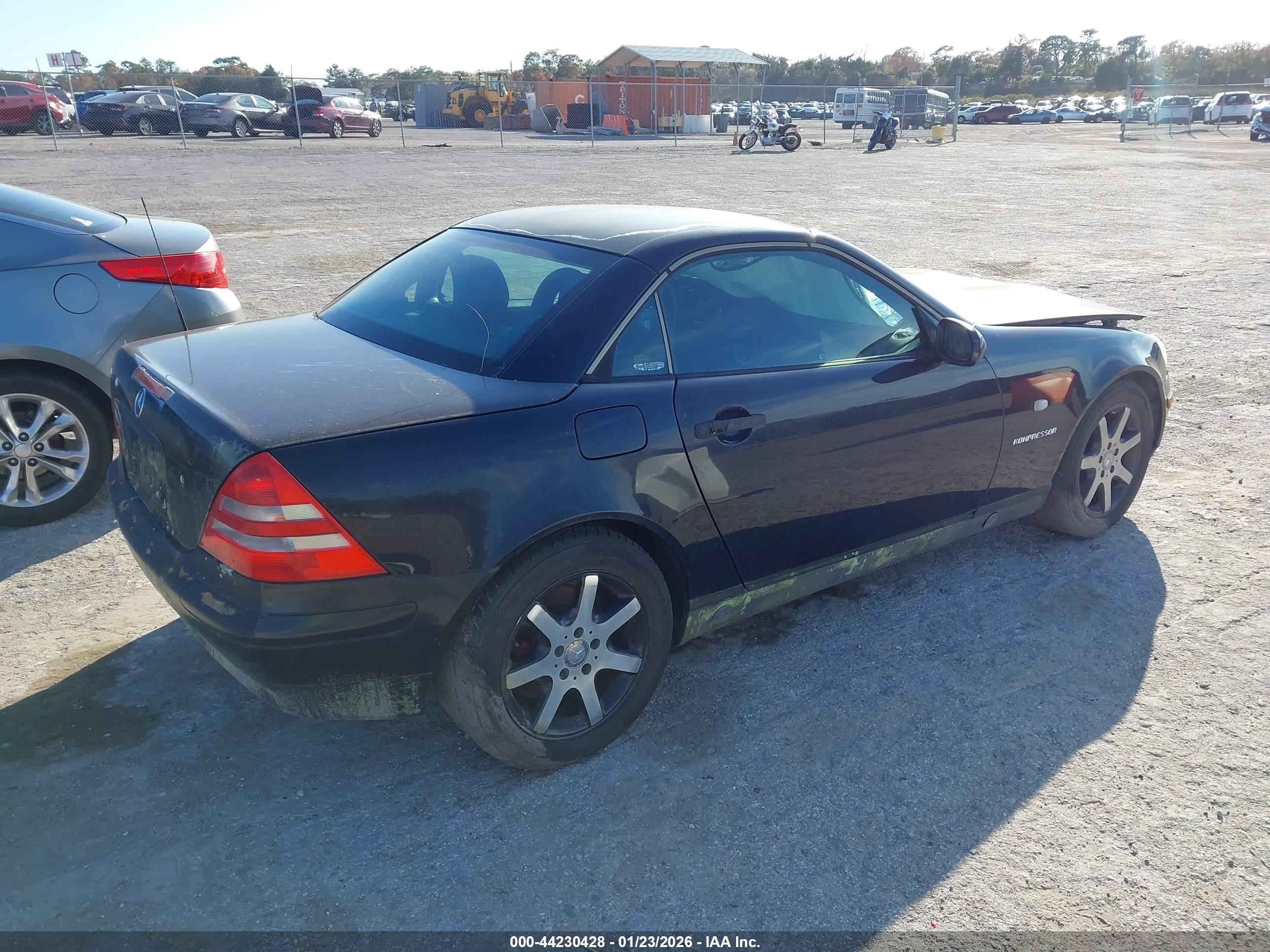 1998 Mercedes-benz Slk 230   Black vin: WDBKK47F8WF074193