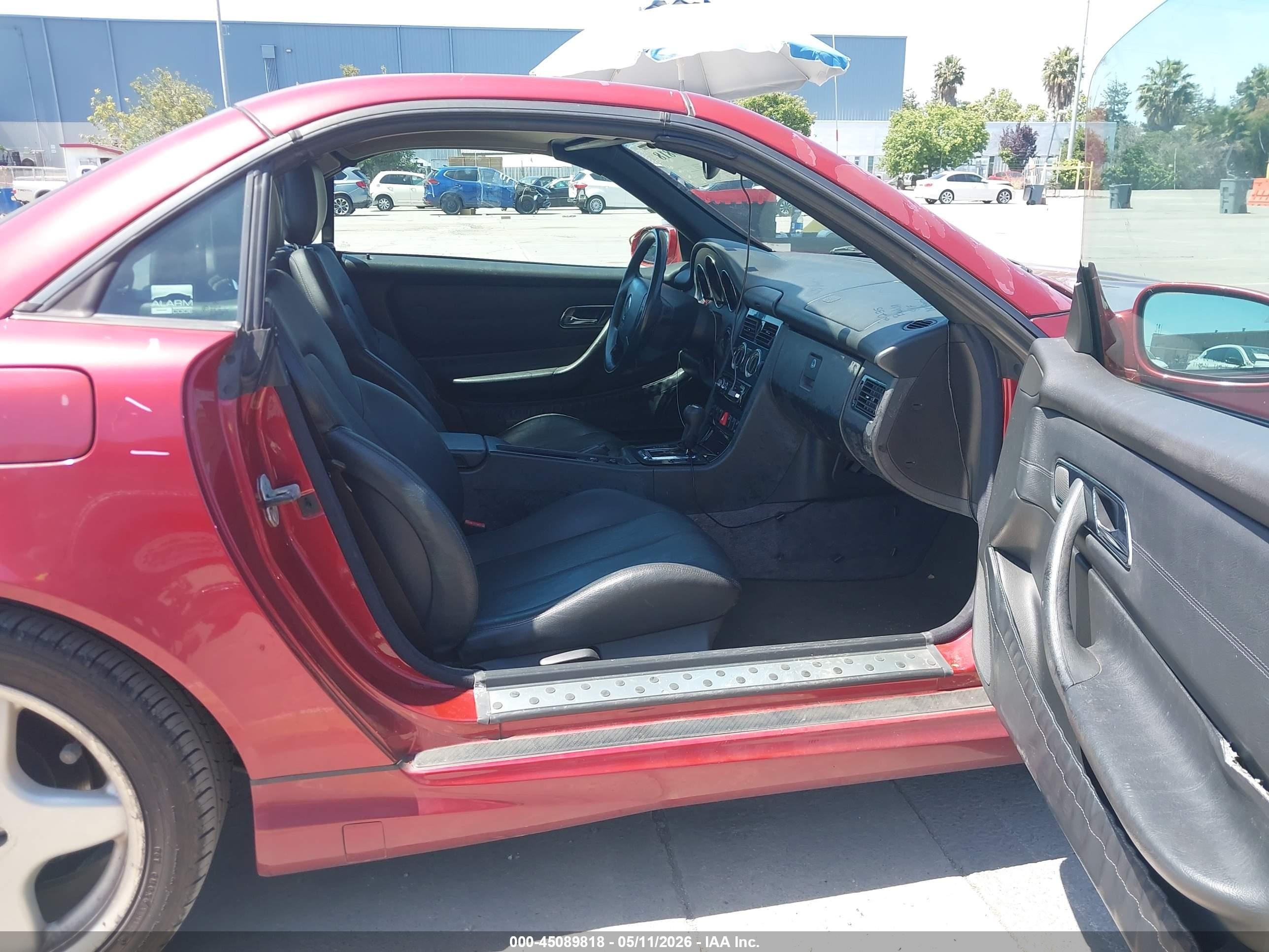 1999 Mercedes-benz Slk 230 Kompressor Red vin: WDBKK47F8XF091450