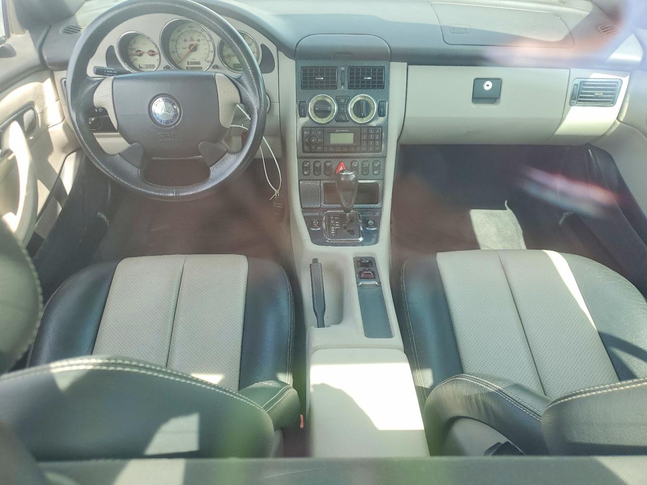 1999 Mercedes-benz Slk 230 Kompressor Серебряный vin: WDBKK47F8XF117531