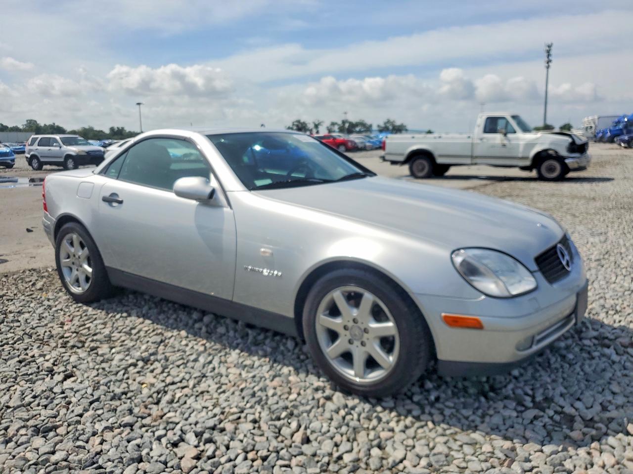 1999 Mercedes-benz Slk 230 Kompressor Серебряный vin: WDBKK47F8XF117531