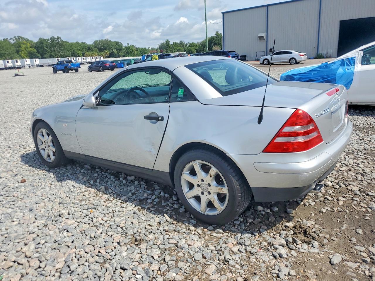 1999 Mercedes-benz Slk 230 Kompressor Серебряный vin: WDBKK47F8XF117531