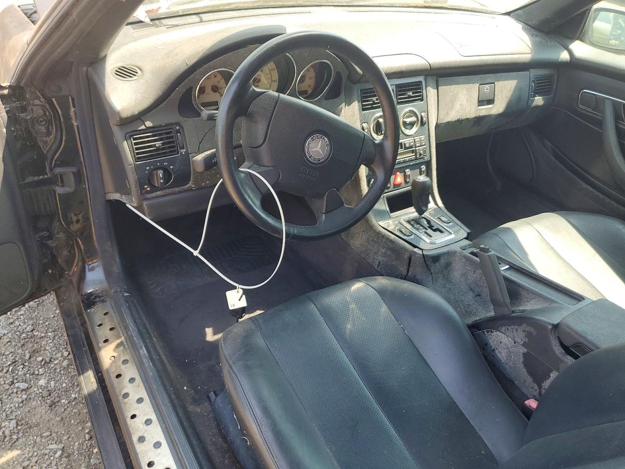 1998 Mercedes-benz Slk 230 Kompressor Black vin: WDBKK47F9WF072419
