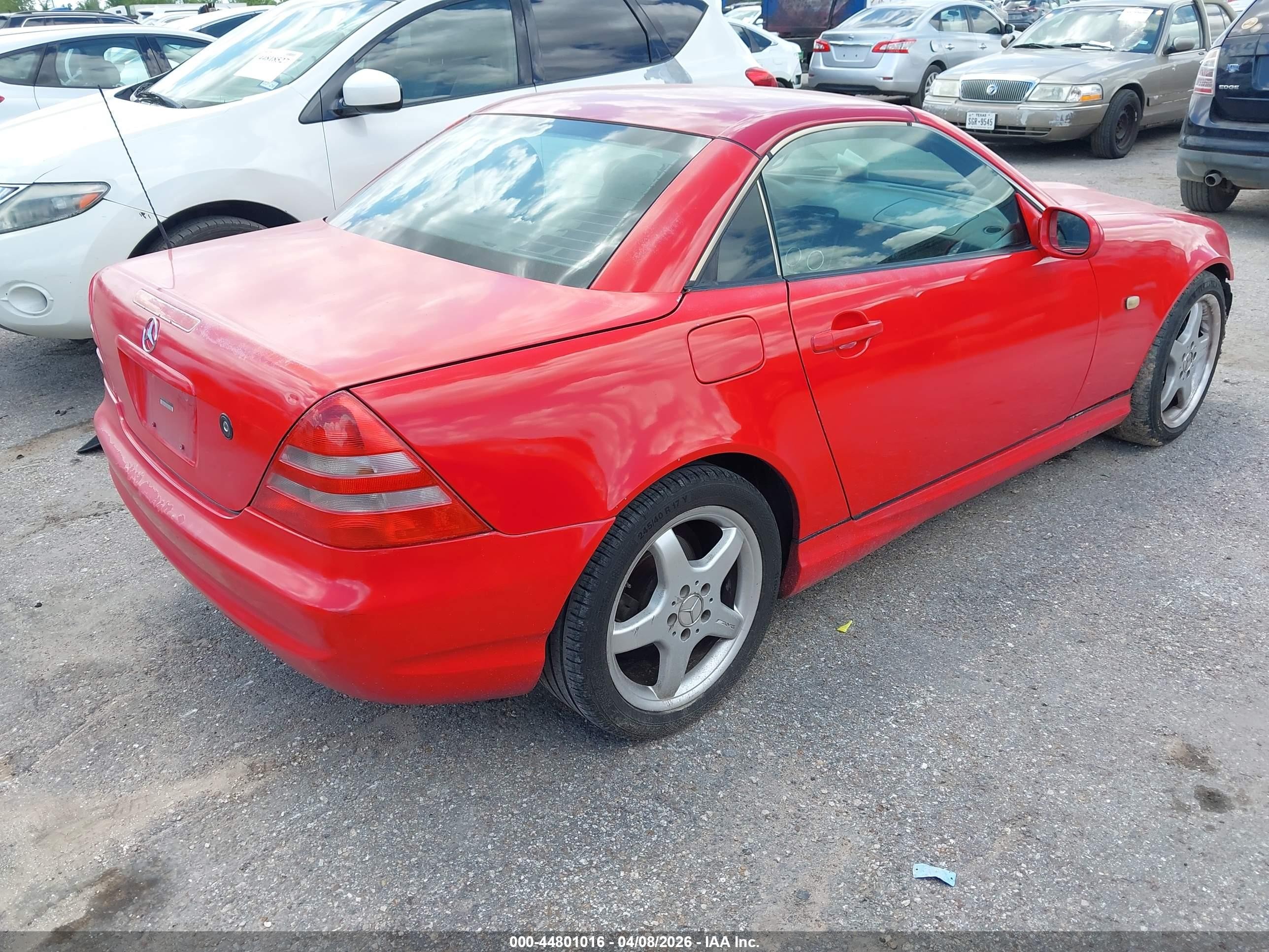 2000 Mercedes-benz Slk 230 Kompressor Red vin: WDBKK47F9YF159742