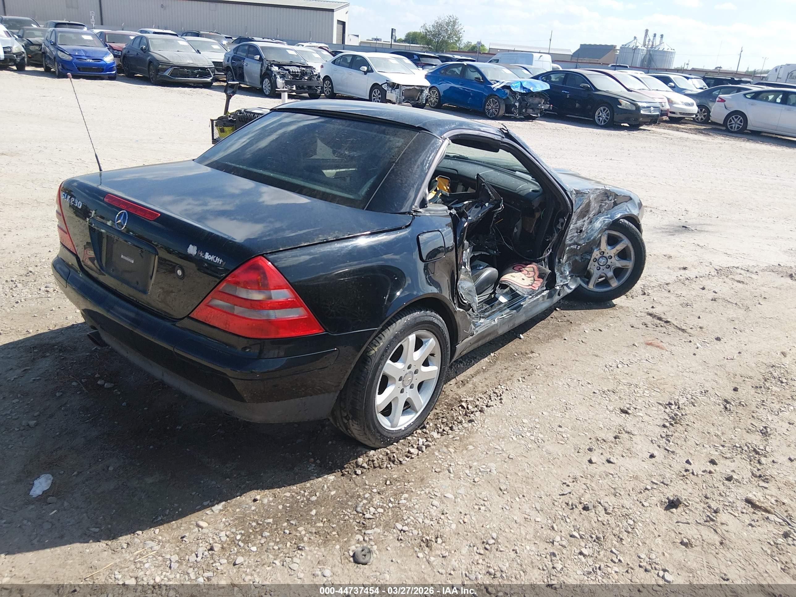 1998 Mercedes-benz Slk 230   Black vin: WDBKK47FXWF074275