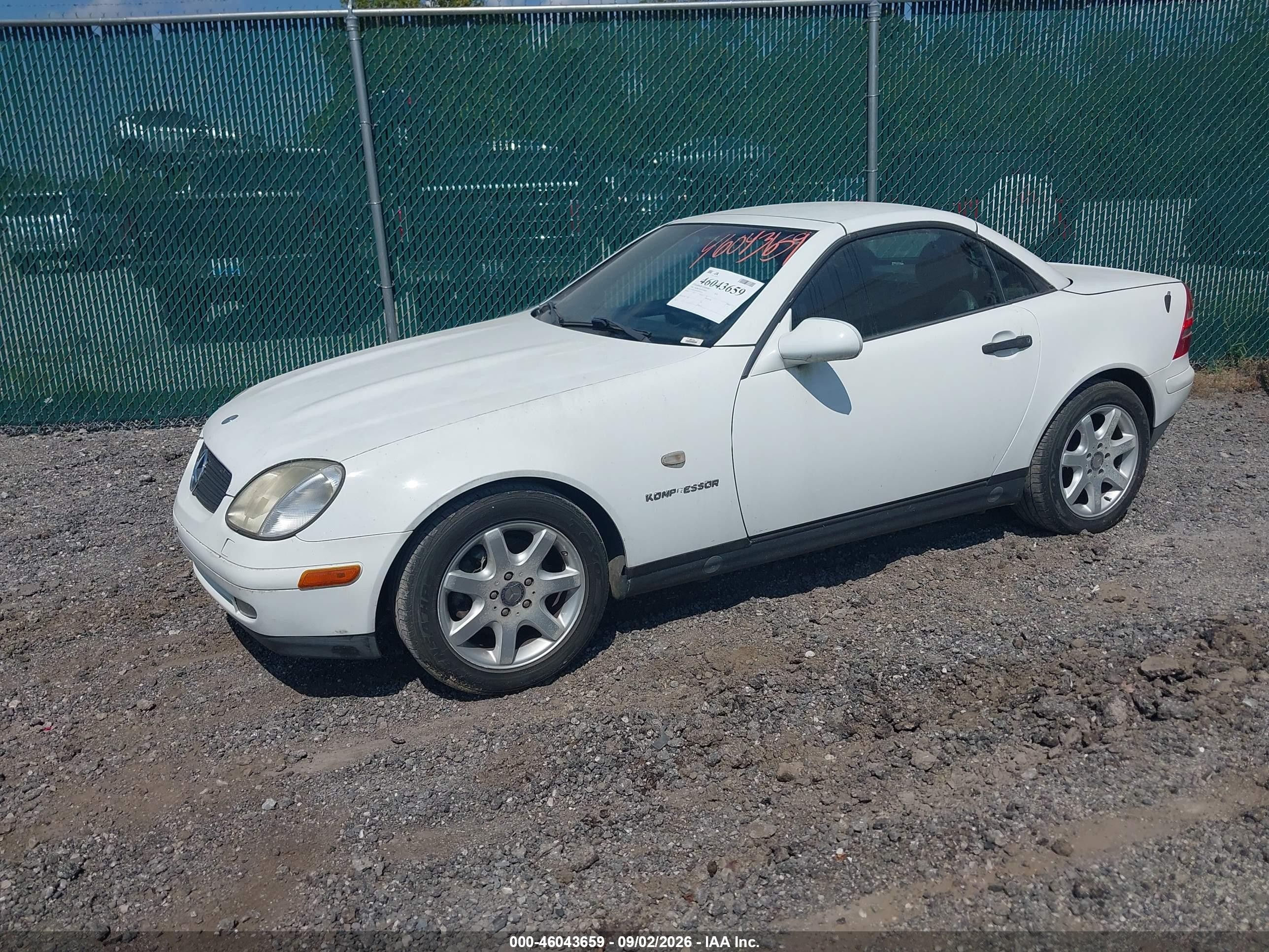 1998 Mercedes-benz Slk 230   Белый vin: WDBKK47FXWF076530