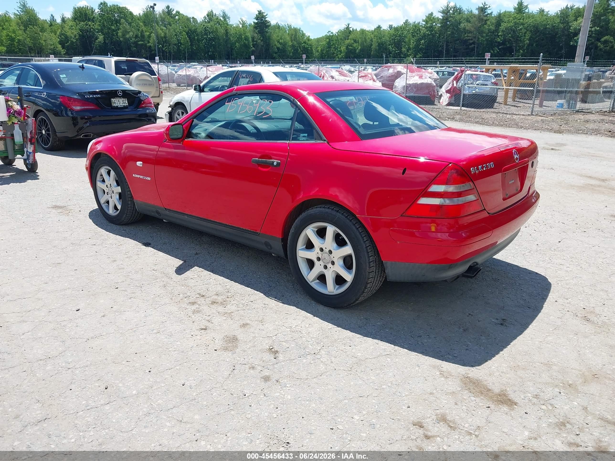 2000 Mercedes-benz Slk 230 Kompressor Red vin: WDBKK47FXYF147499