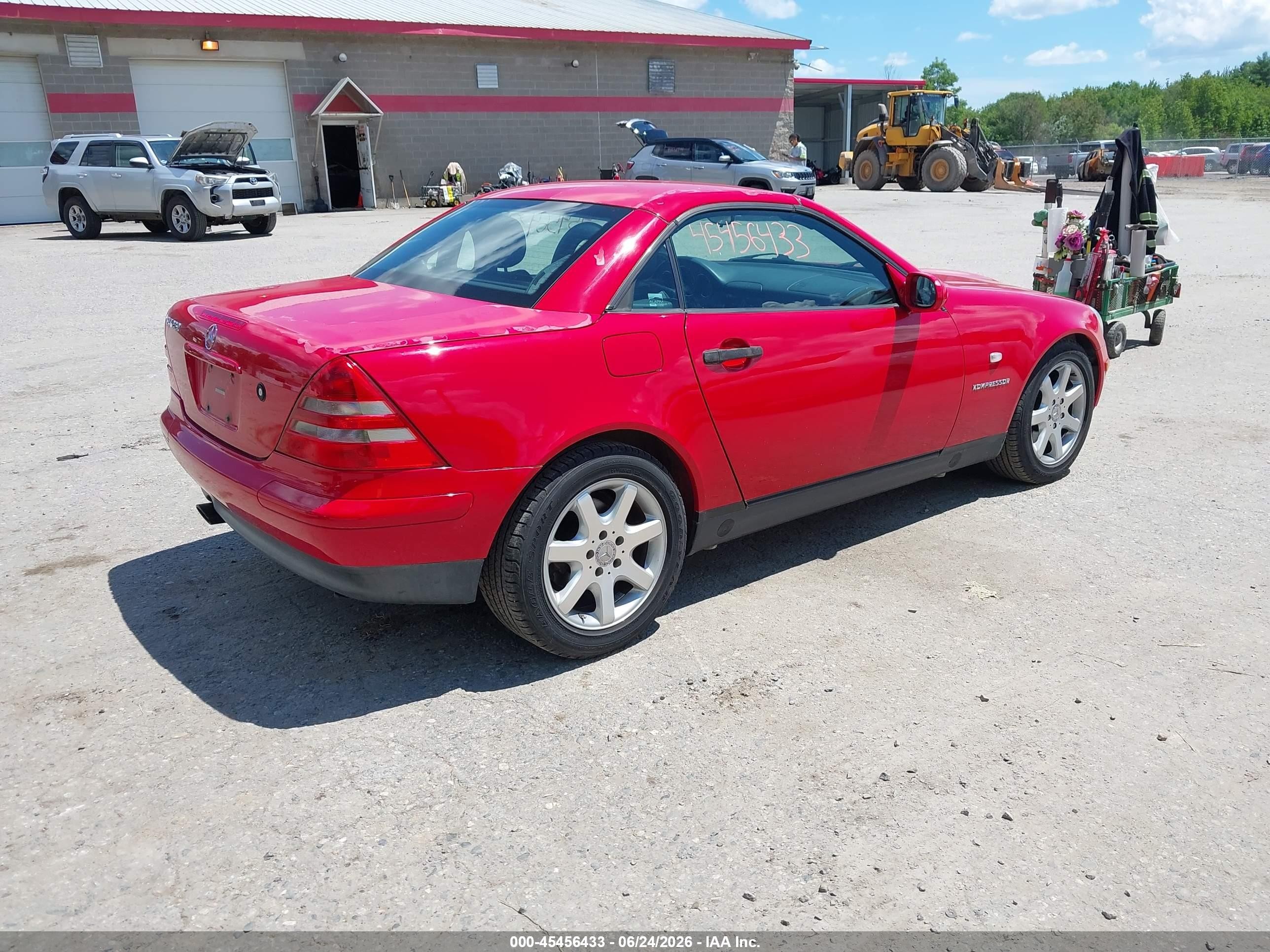 2000 Mercedes-benz Slk 230 Kompressor Red vin: WDBKK47FXYF147499