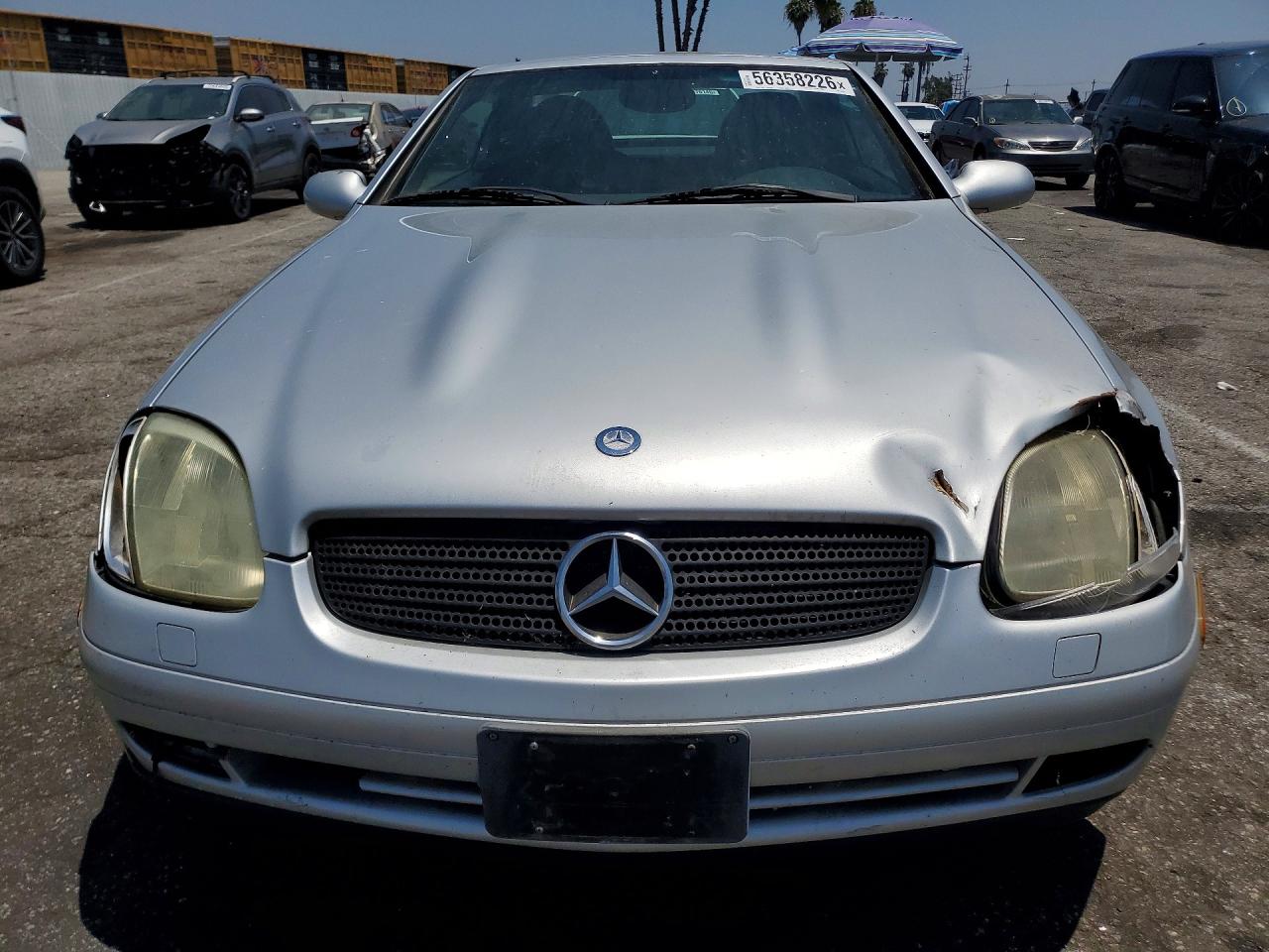2000 Mercedes-benz Slk 230 Kompressor Silver vin: WDBKK47FXYF155554