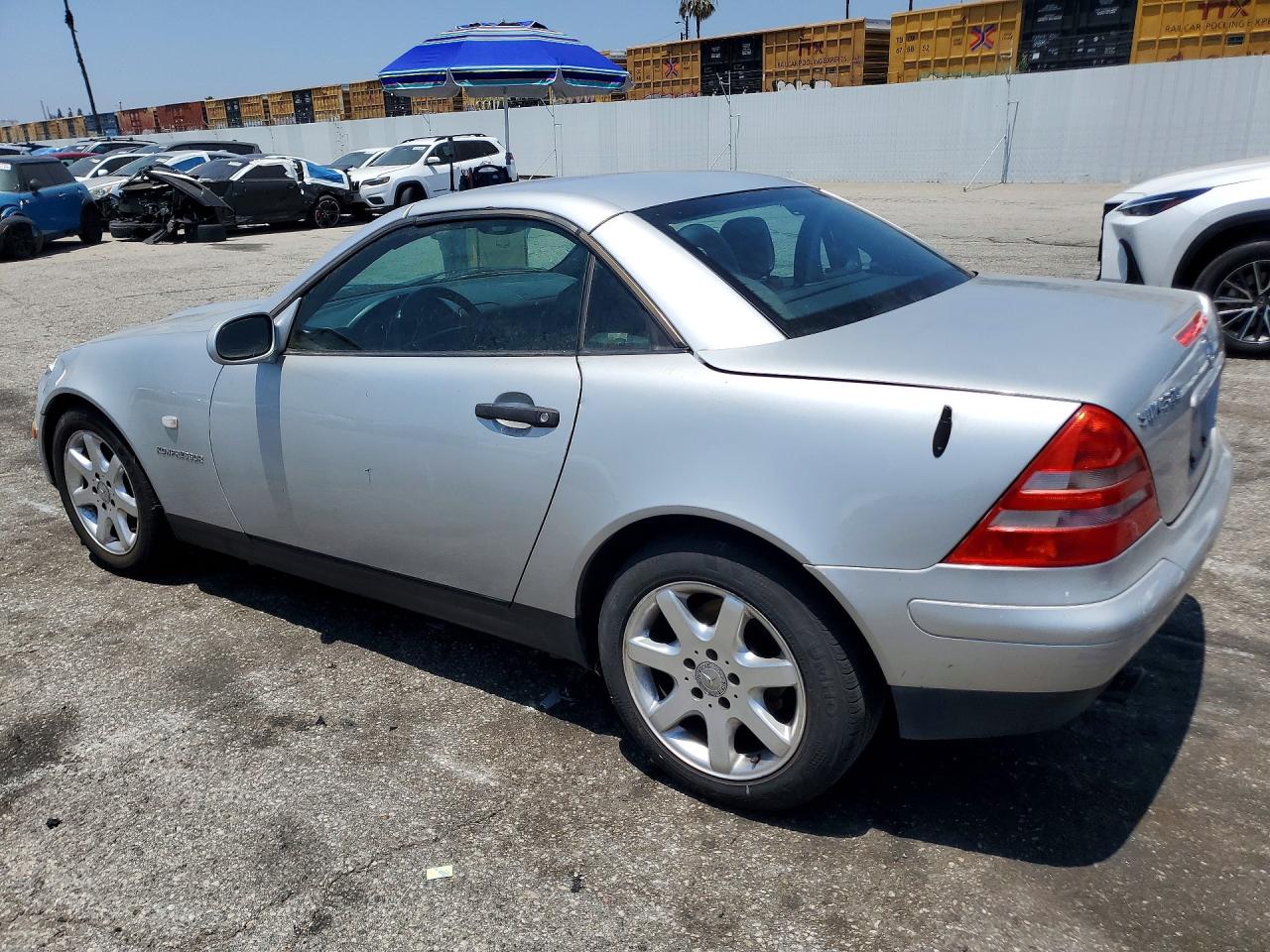 2000 Mercedes-benz Slk 230 Kompressor Silver vin: WDBKK47FXYF155554
