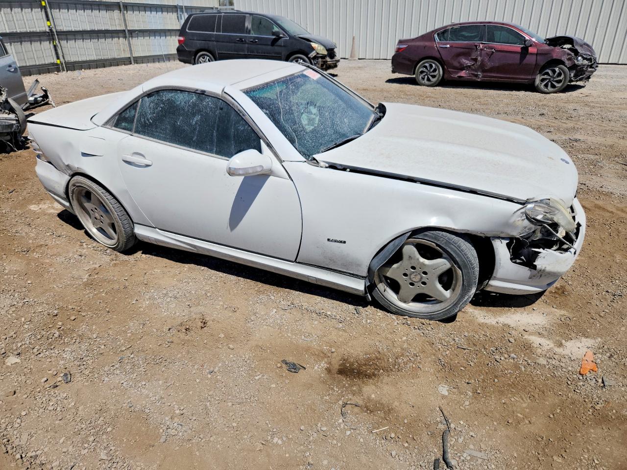 2001 Mercedes-benz Slk 230 Kompressor White vin: WDBKK49F11F174254