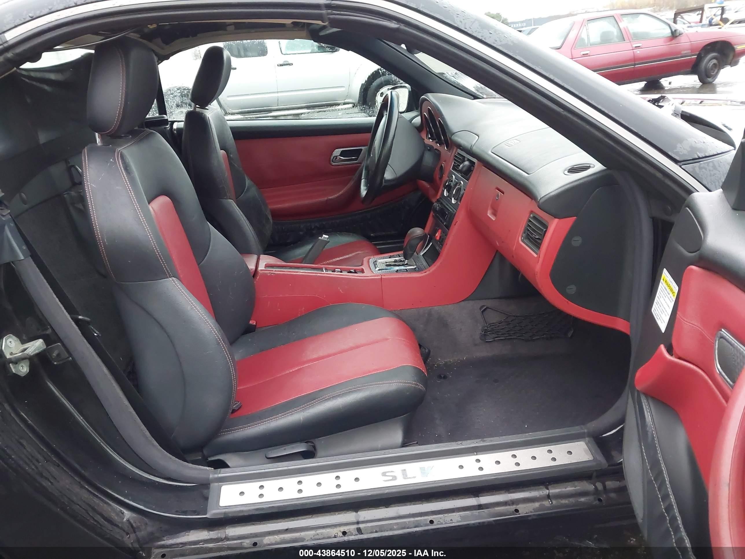 2001 Mercedes-benz Slk 230 Kompressor Black vin: WDBKK49F11F208354