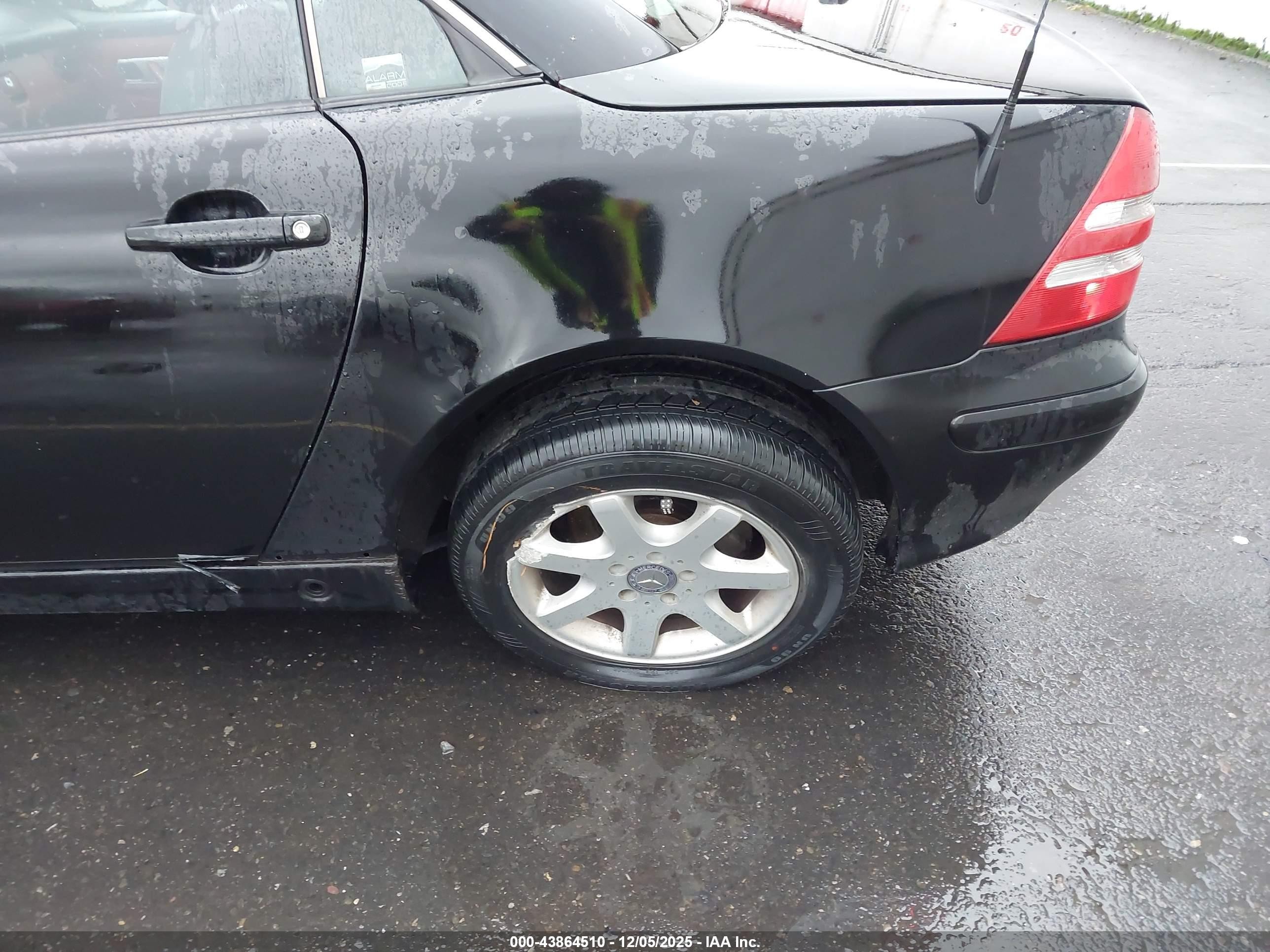 2001 Mercedes-benz Slk 230 Kompressor Black vin: WDBKK49F11F208354