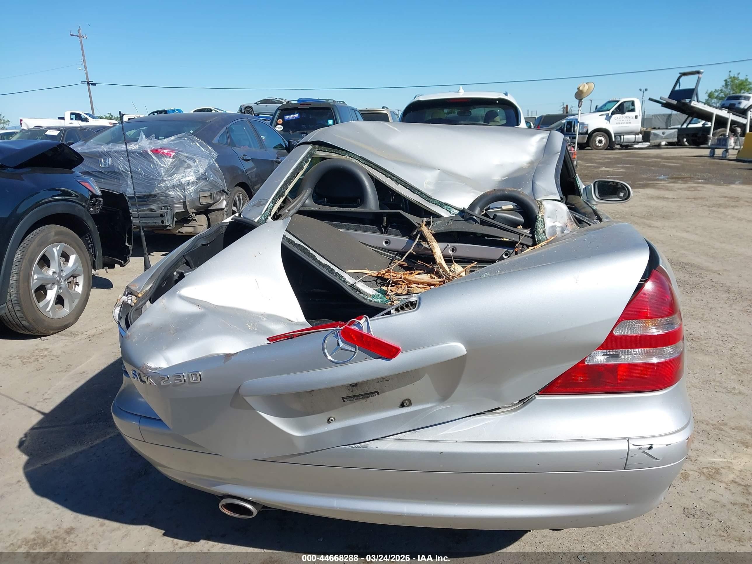 2001 Mercedes-benz Slk 230 Kompressor Silver vin: WDBKK49F11F224733