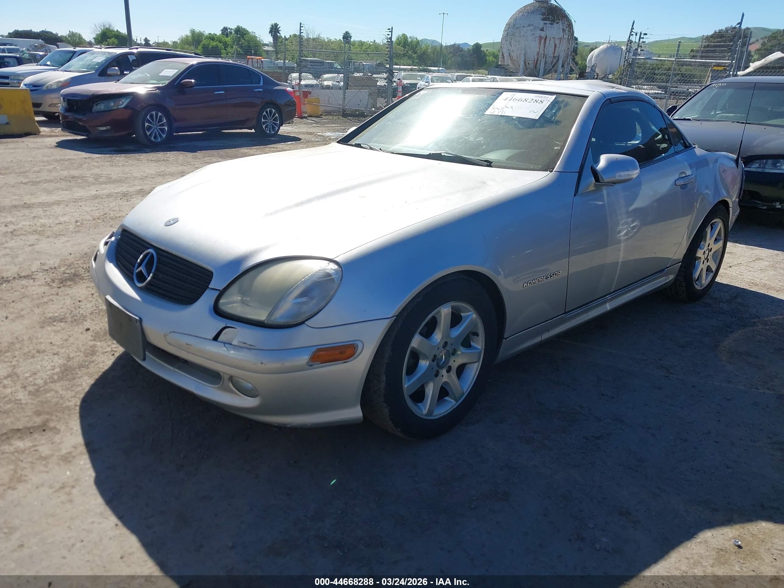 2001 Mercedes-benz Slk 230 Kompressor Silver vin: WDBKK49F11F224733