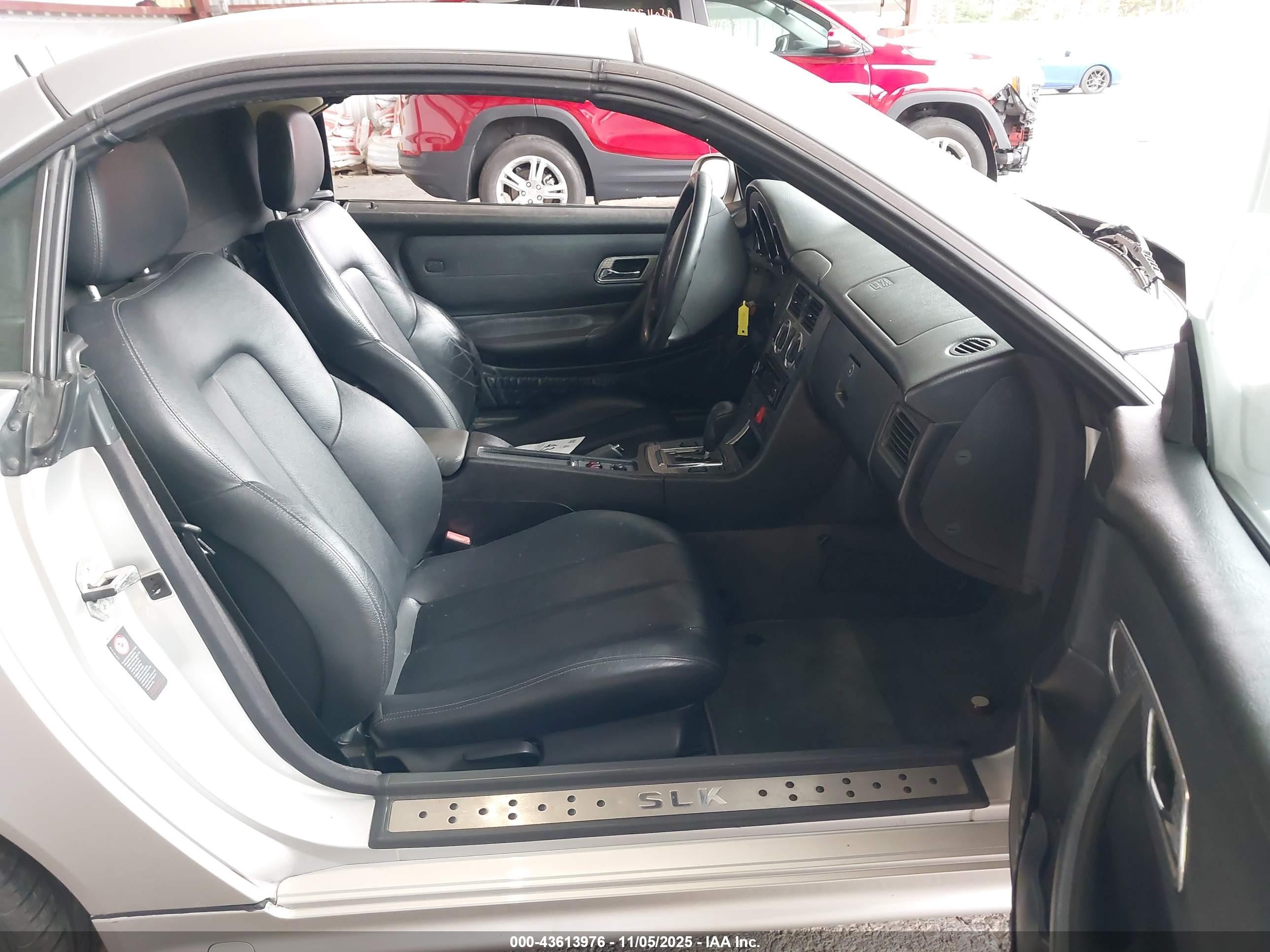 2001 Mercedes-benz Slk 230 Kompressor Silver vin: WDBKK49F21F214504