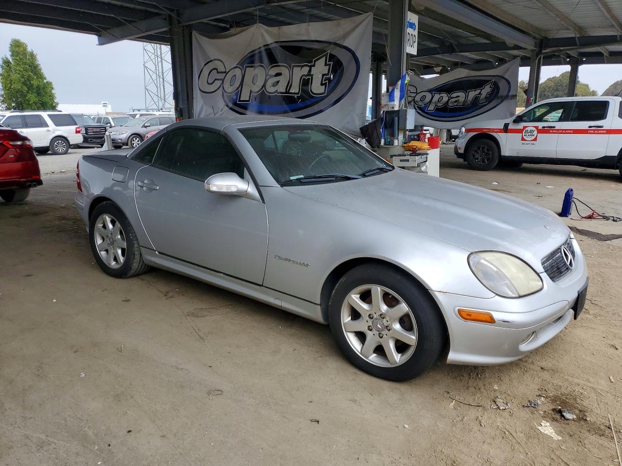 2001 Mercedes-benz Slk 230 Kompressor Silver vin: WDBKK49F31F186177