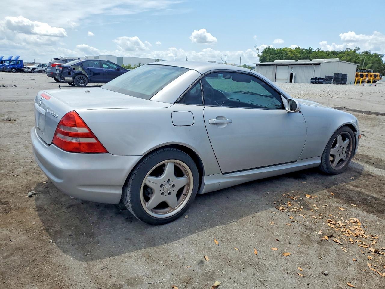 2001 Mercedes-benz Slk 230 Kompressor Silver vin: WDBKK49F31F203933