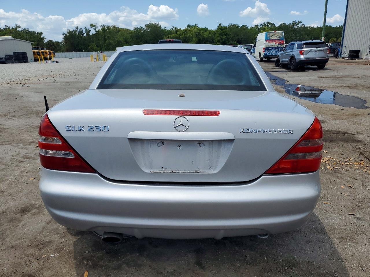2001 Mercedes-benz Slk 230 Kompressor Silver vin: WDBKK49F31F203933