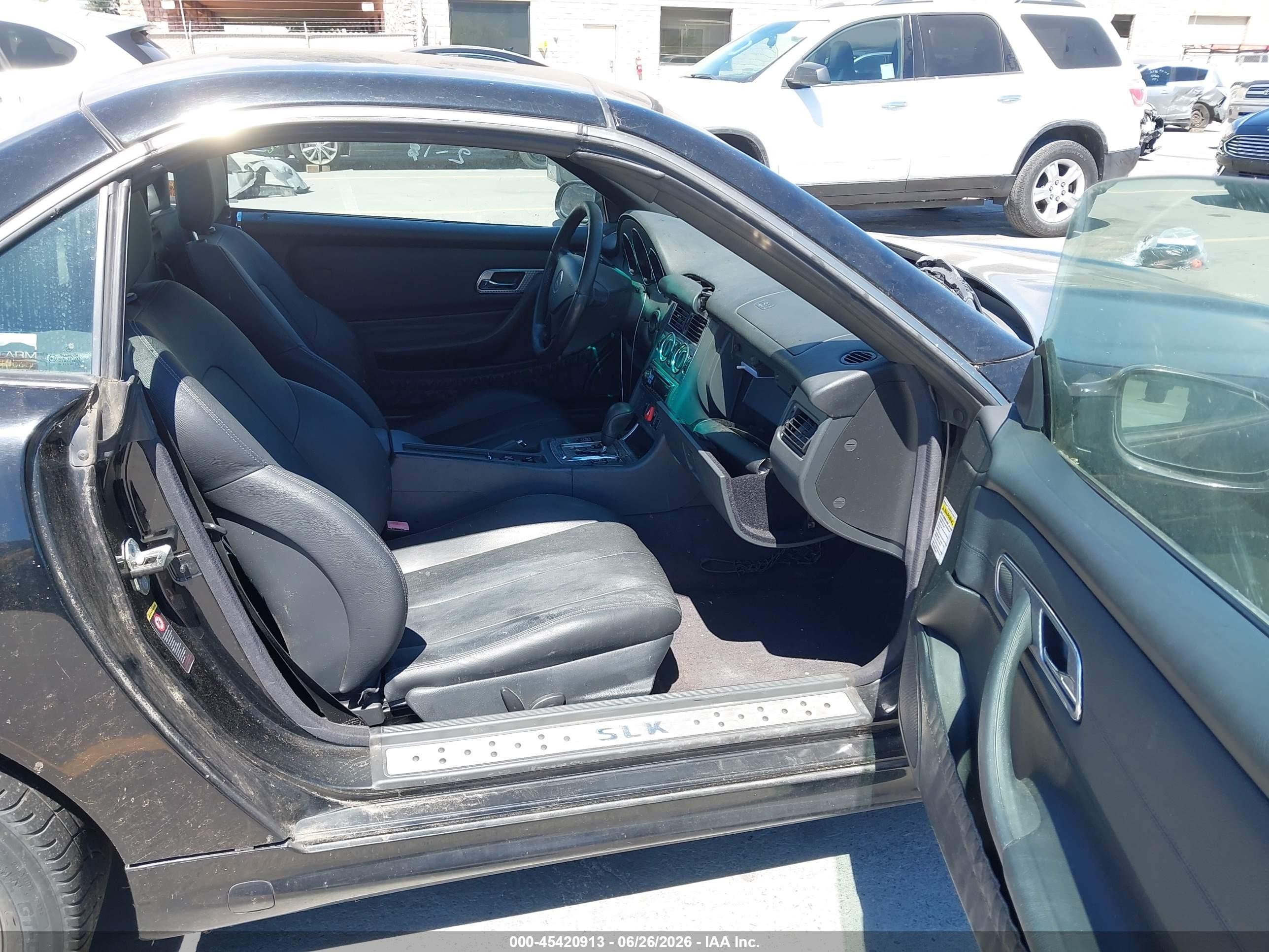 2002 Mercedes-benz Slk 230 Kompressor Black vin: WDBKK49F32F238036