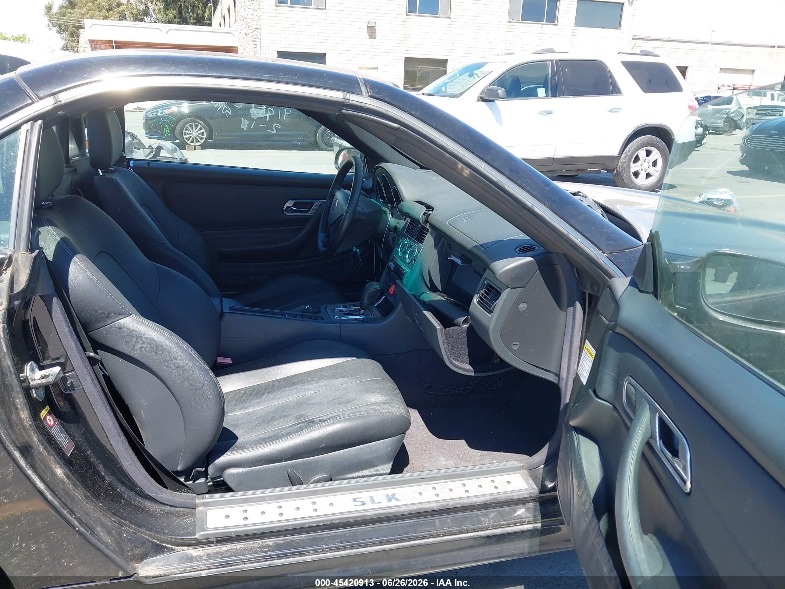 2002 Mercedes-benz Slk 230 Kompressor Black vin: WDBKK49F32F238036