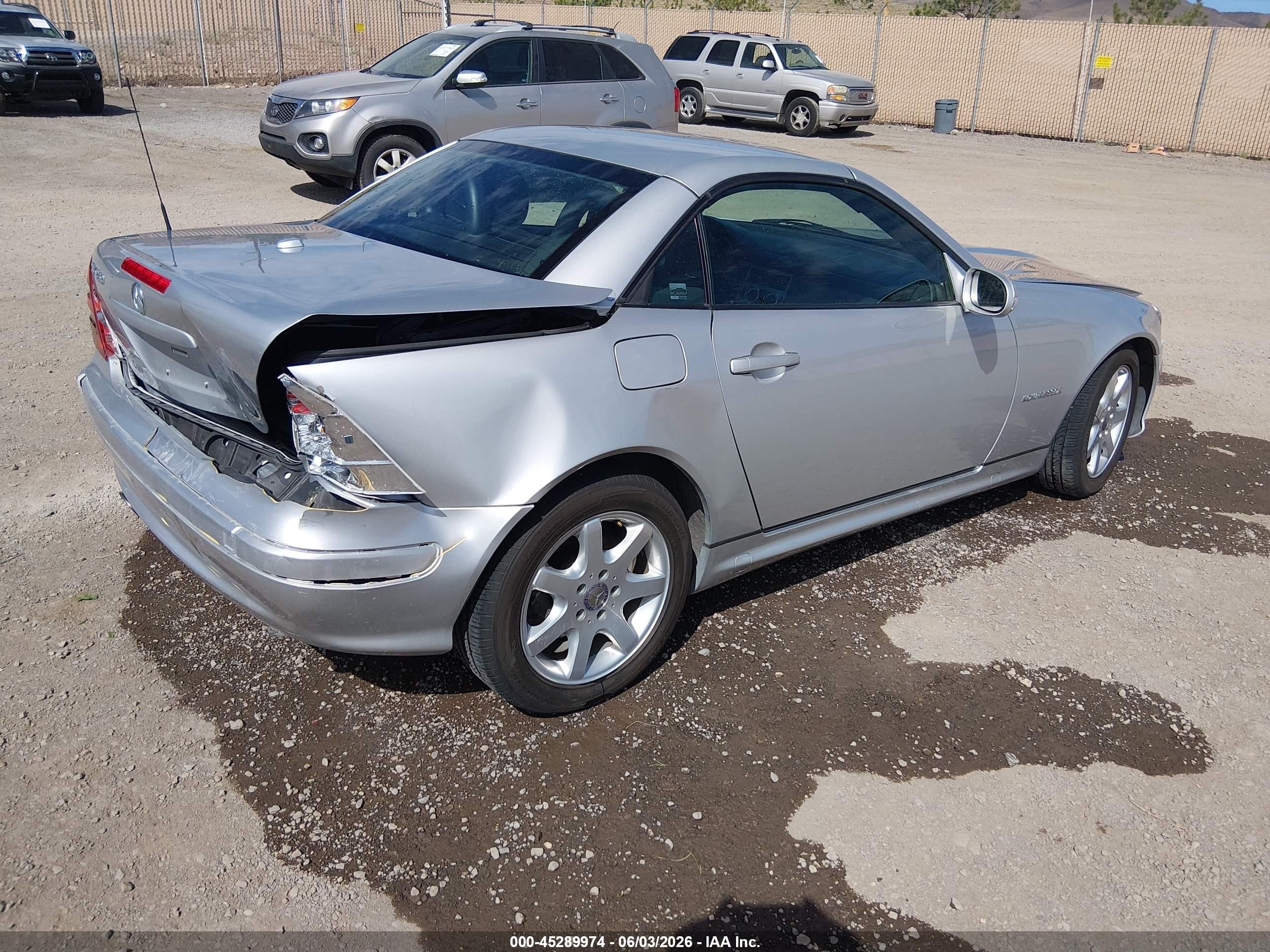 2002 Mercedes-benz Slk 230 Kompressor Silver vin: WDBKK49F32F260649