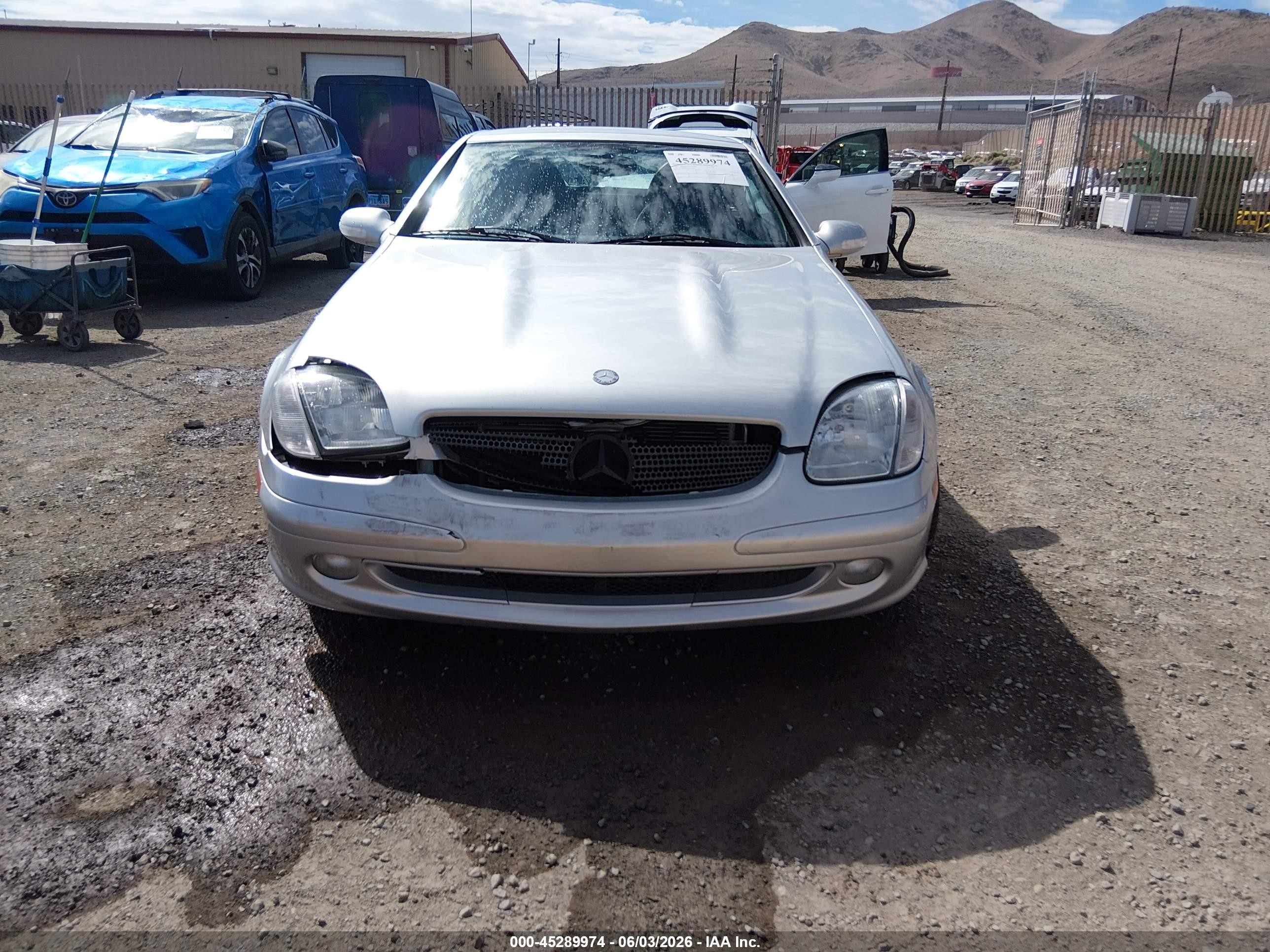 2002 Mercedes-benz Slk 230 Kompressor Silver vin: WDBKK49F32F260649