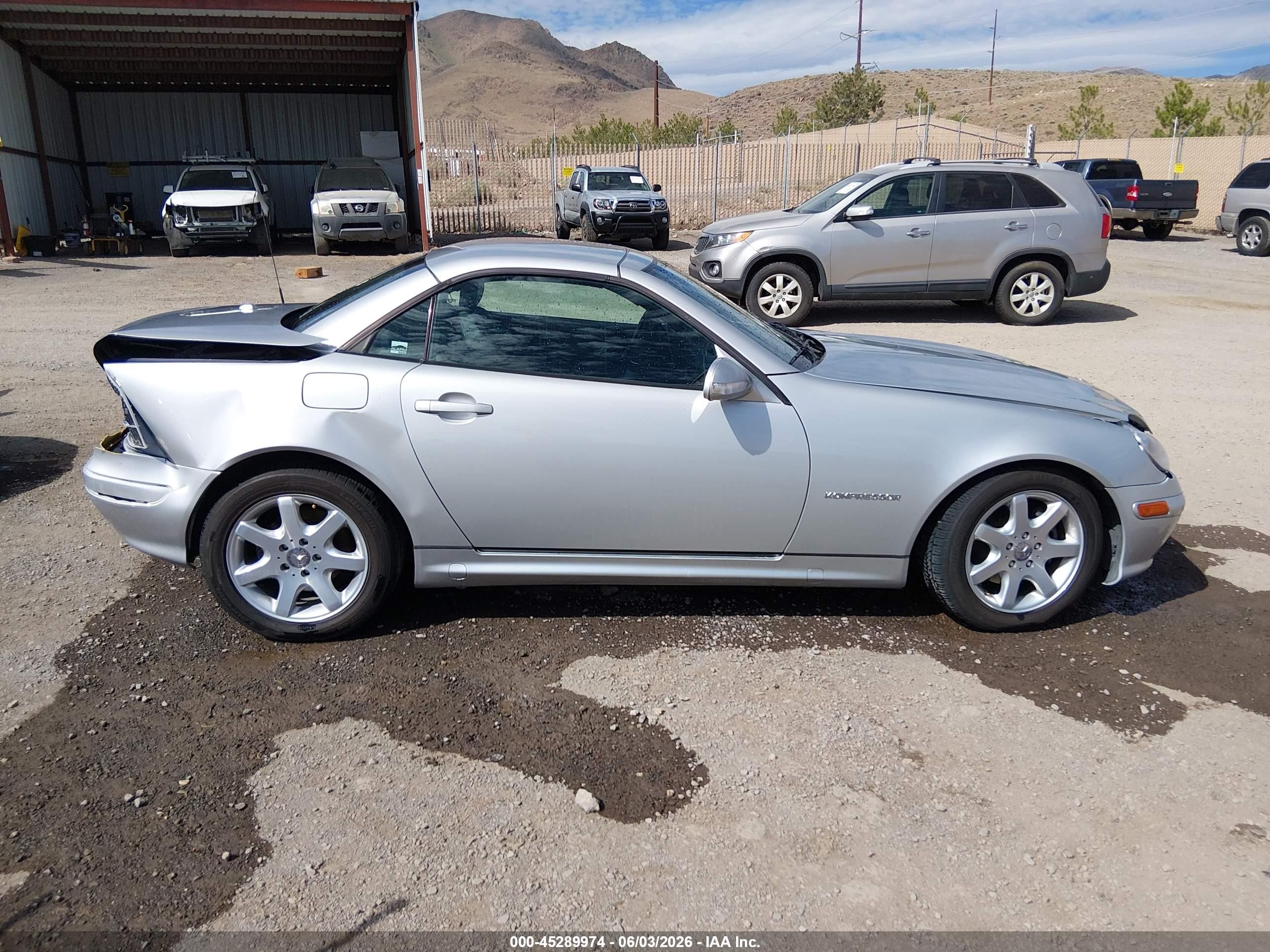 2002 Mercedes-benz Slk 230 Kompressor Silver vin: WDBKK49F32F260649