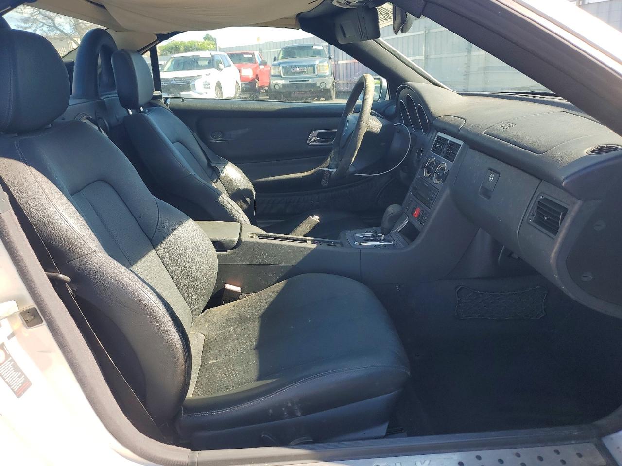 2004 Mercedes-benz Slk 230 Kompressor Silver vin: WDBKK49F34F306287