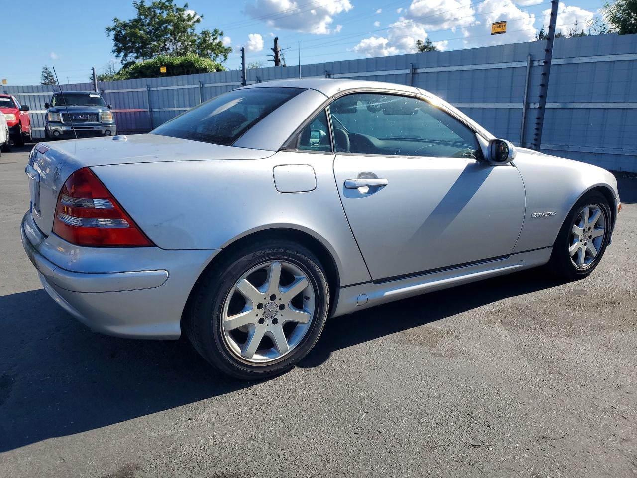 2004 Mercedes-benz Slk 230 Kompressor Silver vin: WDBKK49F34F306287