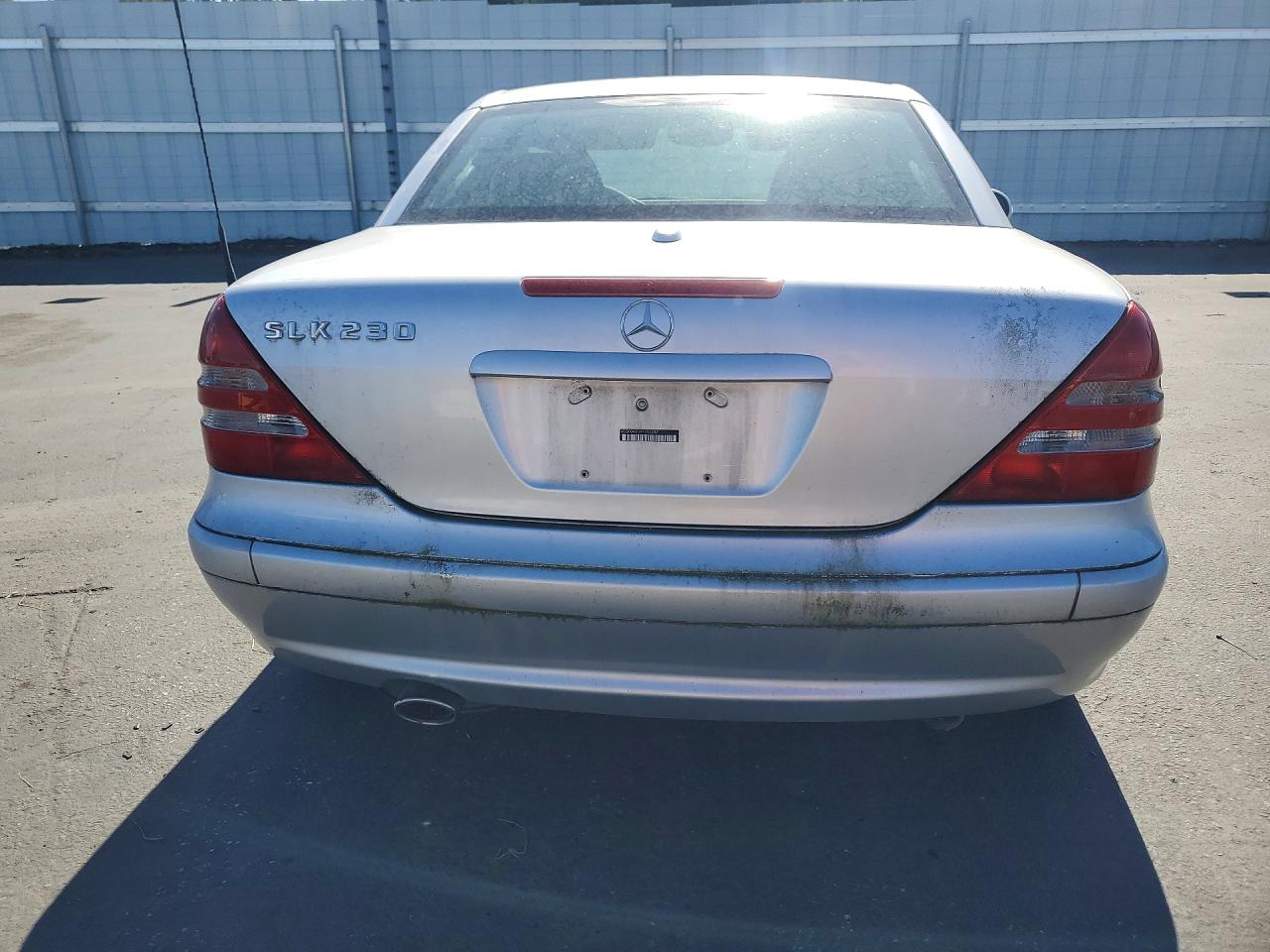 2004 Mercedes-benz Slk 230 Kompressor Silver vin: WDBKK49F34F306287