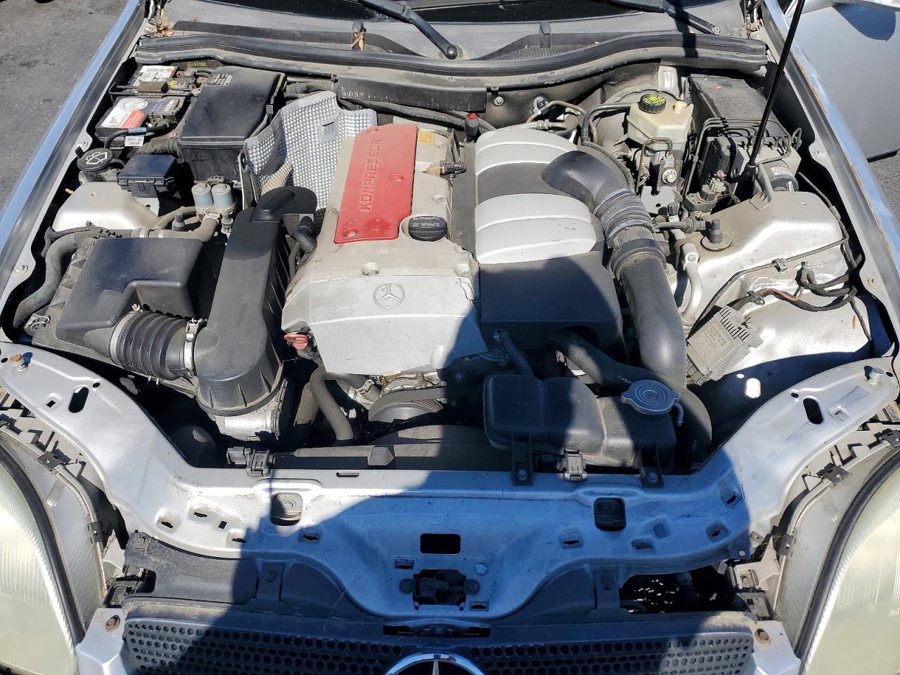 2004 Mercedes-benz Slk 230 Kompressor Silver vin: WDBKK49F34F306287