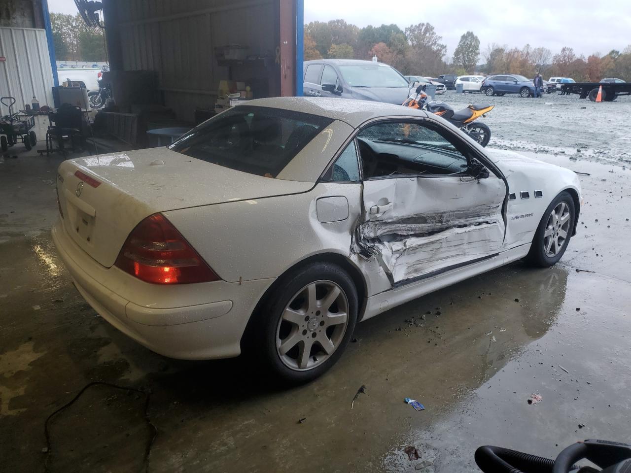 2001 Mercedes-benz Slk 230 Kompressor White vin: WDBKK49F41F184745