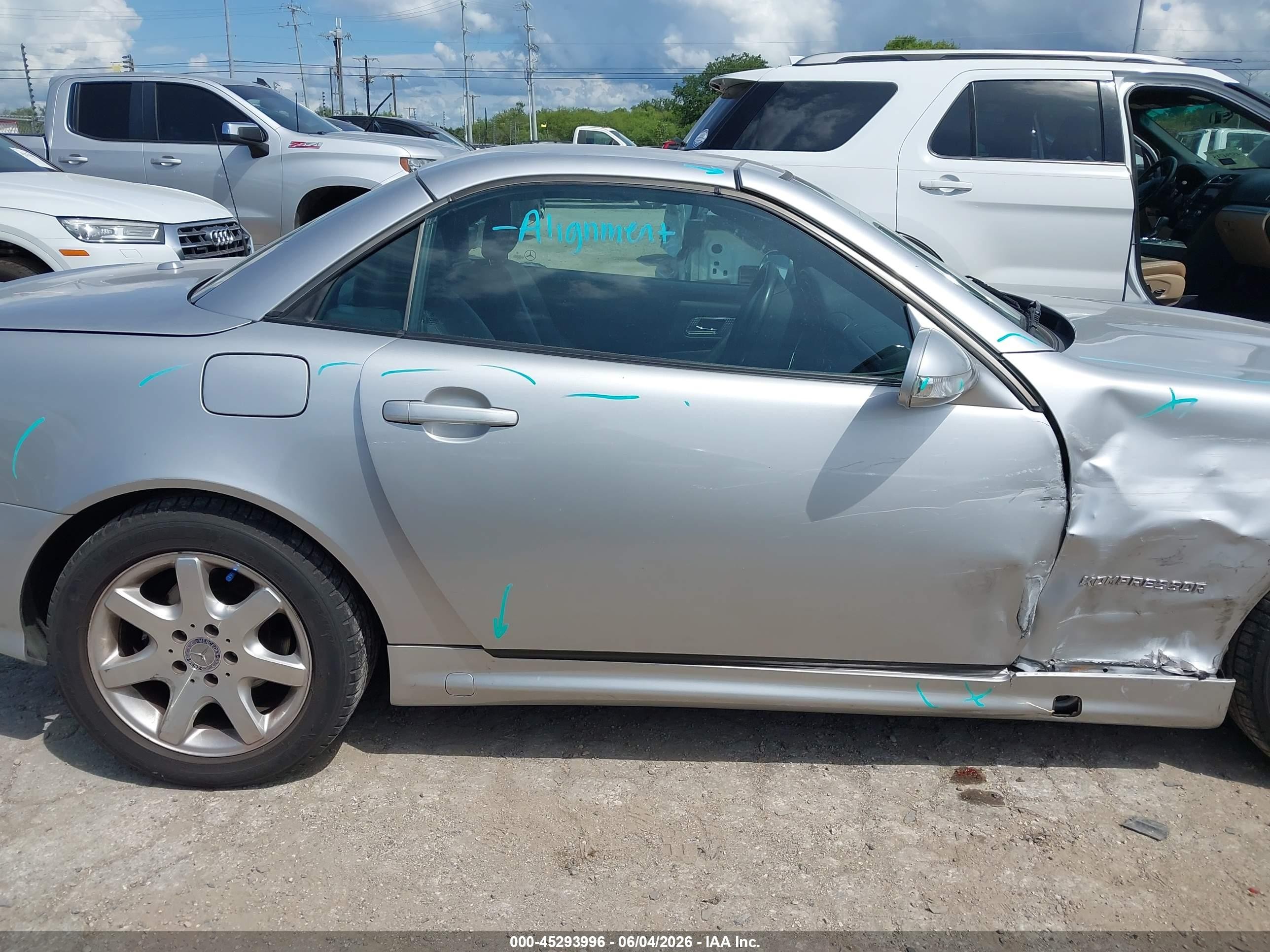 2002 Mercedes-benz Slk 230 Kompressor Silver vin: WDBKK49F42F258943