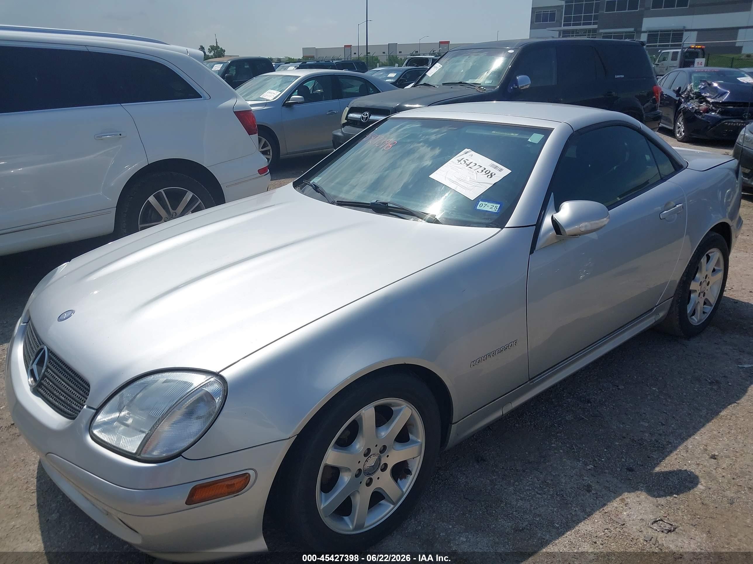 2002 Mercedes-benz Slk 230 Kompressor Silver vin: WDBKK49F52F247627