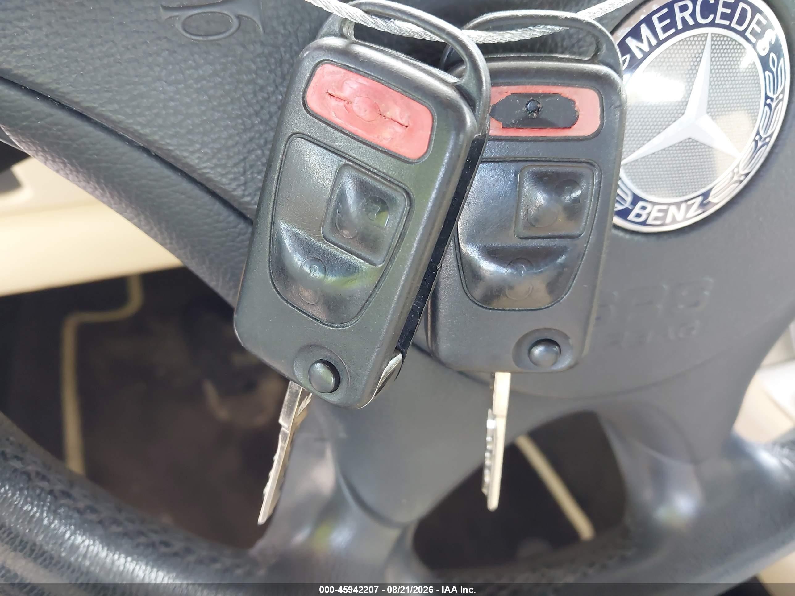 2004 Mercedes-benz Slk 230 Kompressor White vin: WDBKK49F54F300586