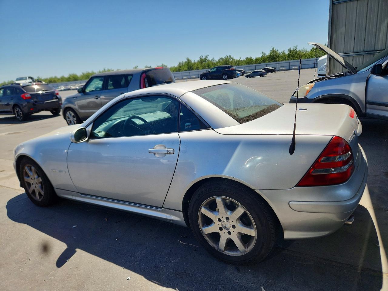 2002 Mercedes-benz Slk 230 Kompressor Silver vin: WDBKK49F62F252545