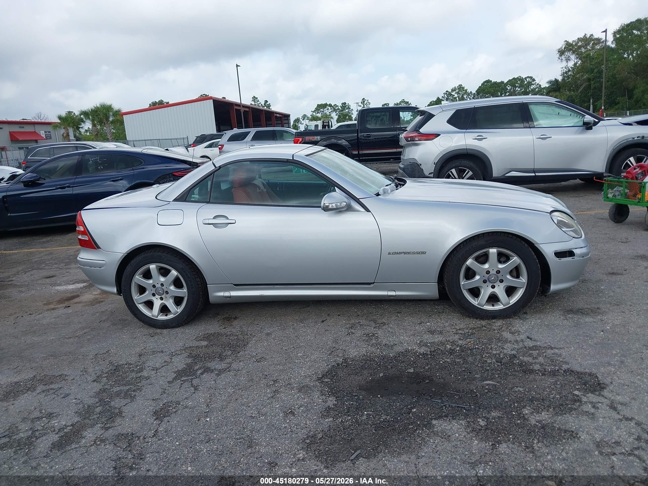 2001 Mercedes-benz Slk 230 Kompressor Silver vin: WDBKK49F71F227412