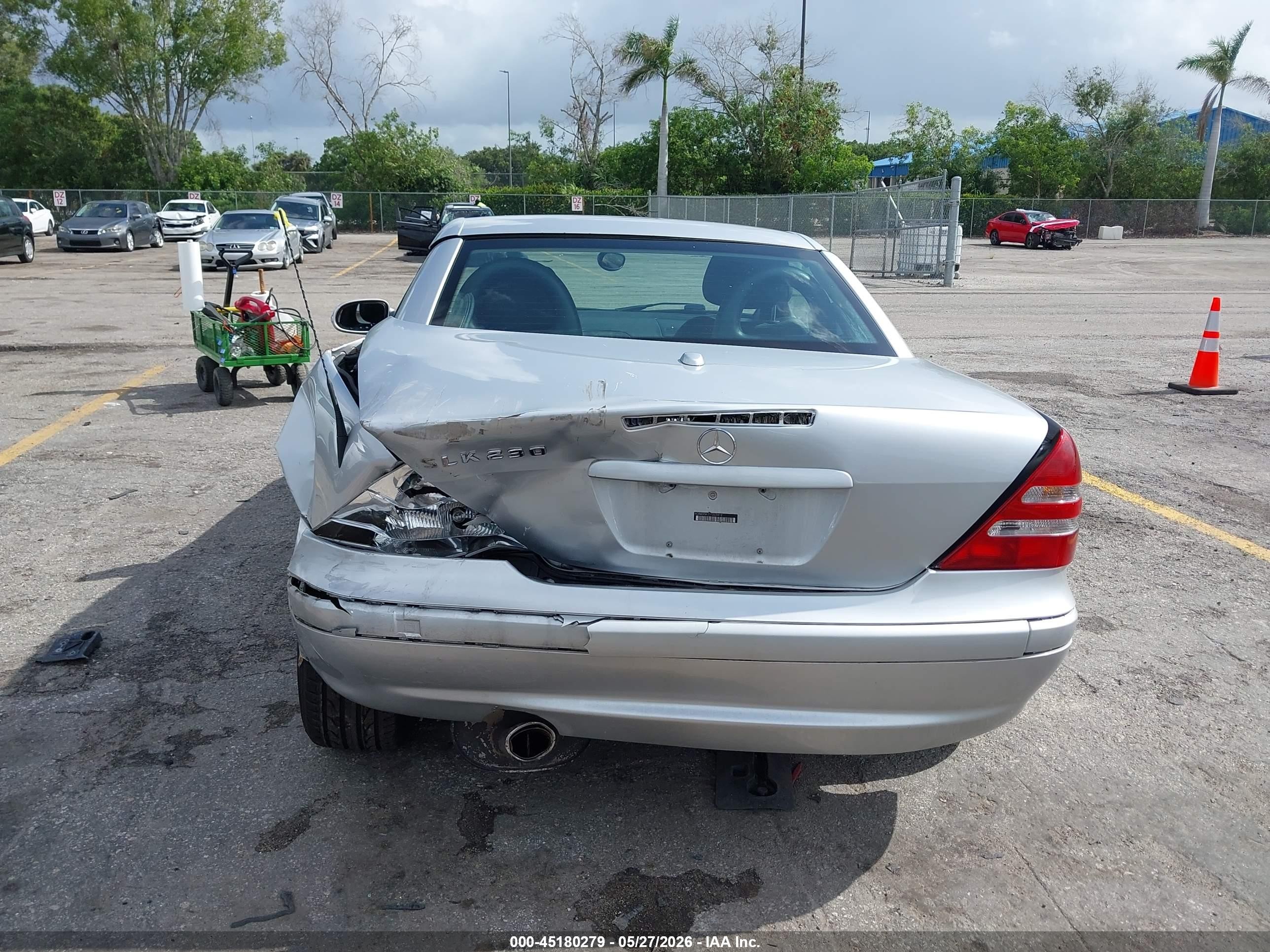 2001 Mercedes-benz Slk 230 Kompressor Silver vin: WDBKK49F71F227412