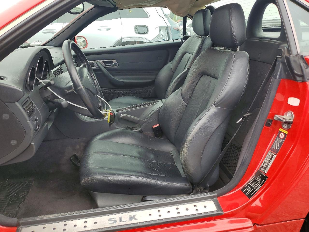 2001 Mercedes Benz Slk 230 Kompressor Red vin: WDBKK49F71F229516