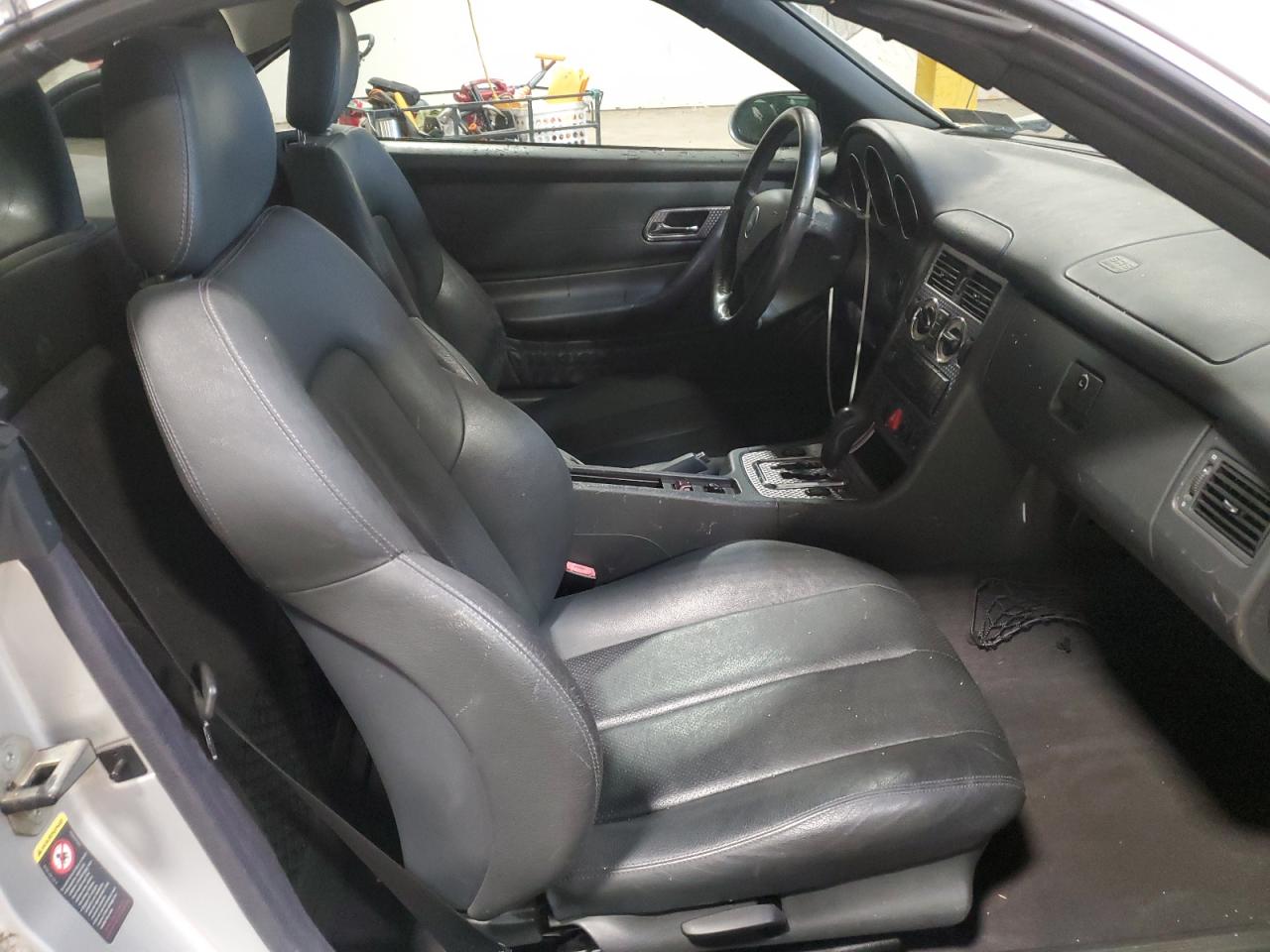 2004 Mercedes-benz Slk 230 Kompressor Silver vin: WDBKK49F74F301027