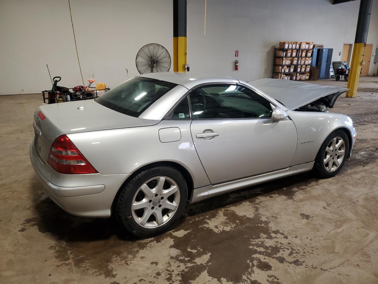 2004 Mercedes-benz Slk 230 Kompressor Silver vin: WDBKK49F74F301027