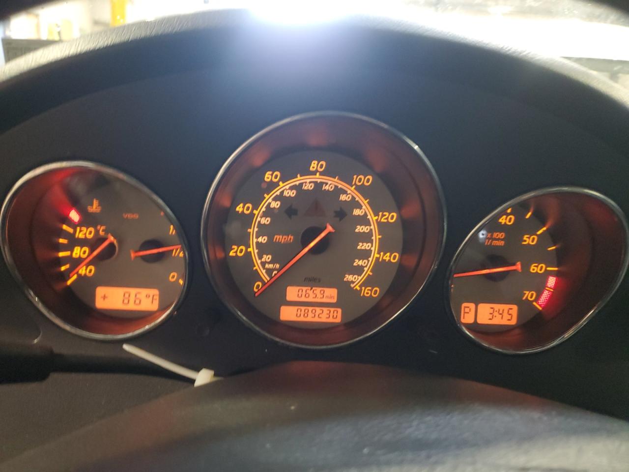 2004 Mercedes-benz Slk 230 Kompressor Silver vin: WDBKK49F74F301027
