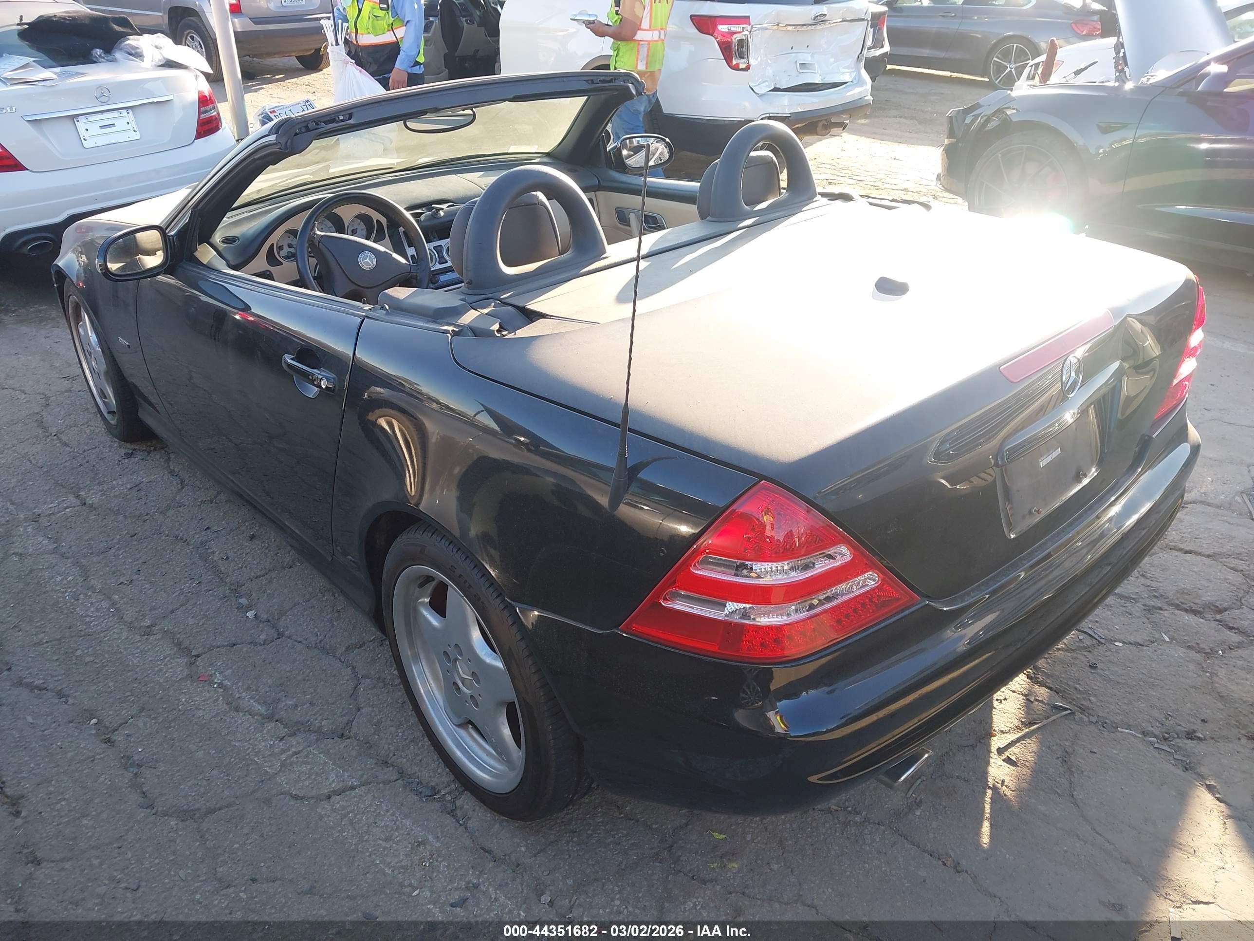 2001 Mercedes-benz Slk 230 Kompressor Black vin: WDBKK49F81F168810