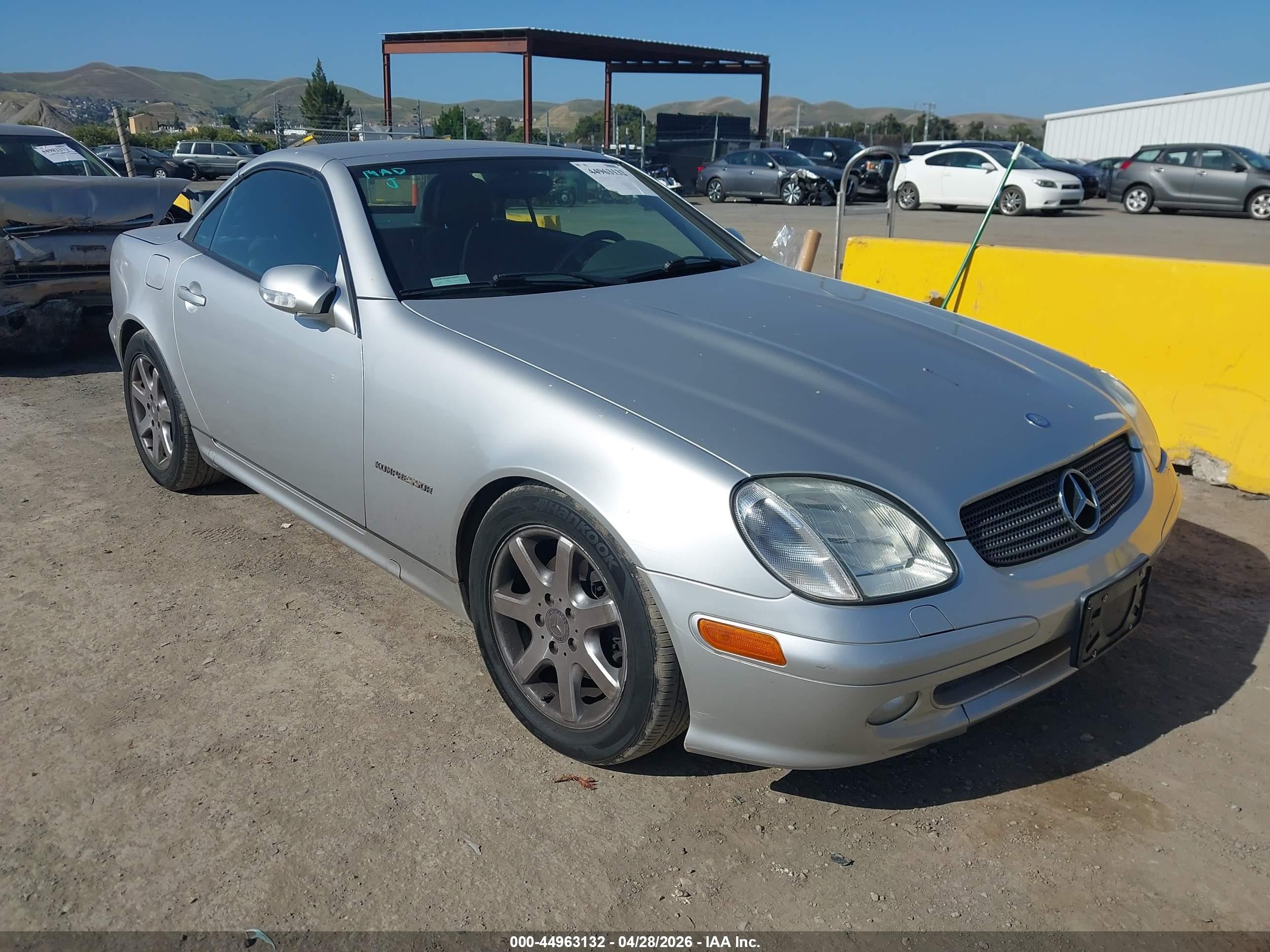 2001 Mercedes-benz Slk 230 Kompressor Silver vin: WDBKK49F81F197529