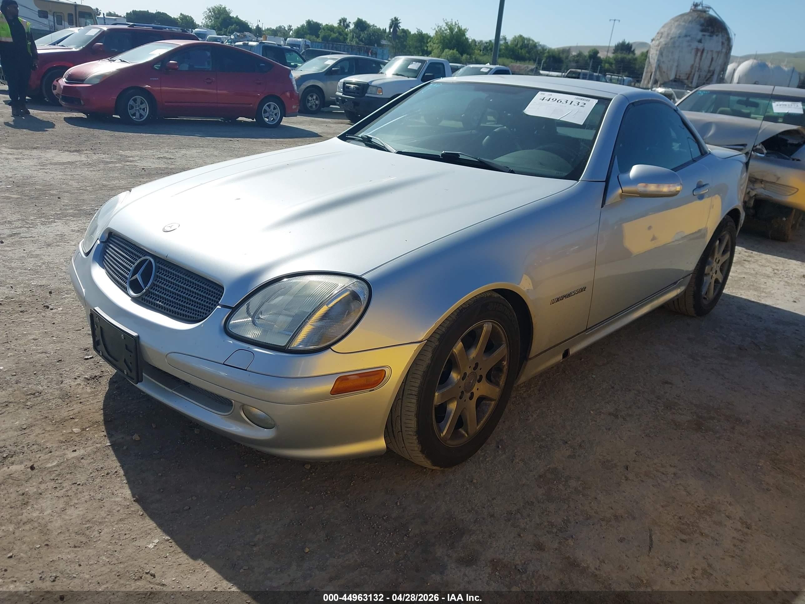 2001 Mercedes-benz Slk 230 Kompressor Silver vin: WDBKK49F81F197529