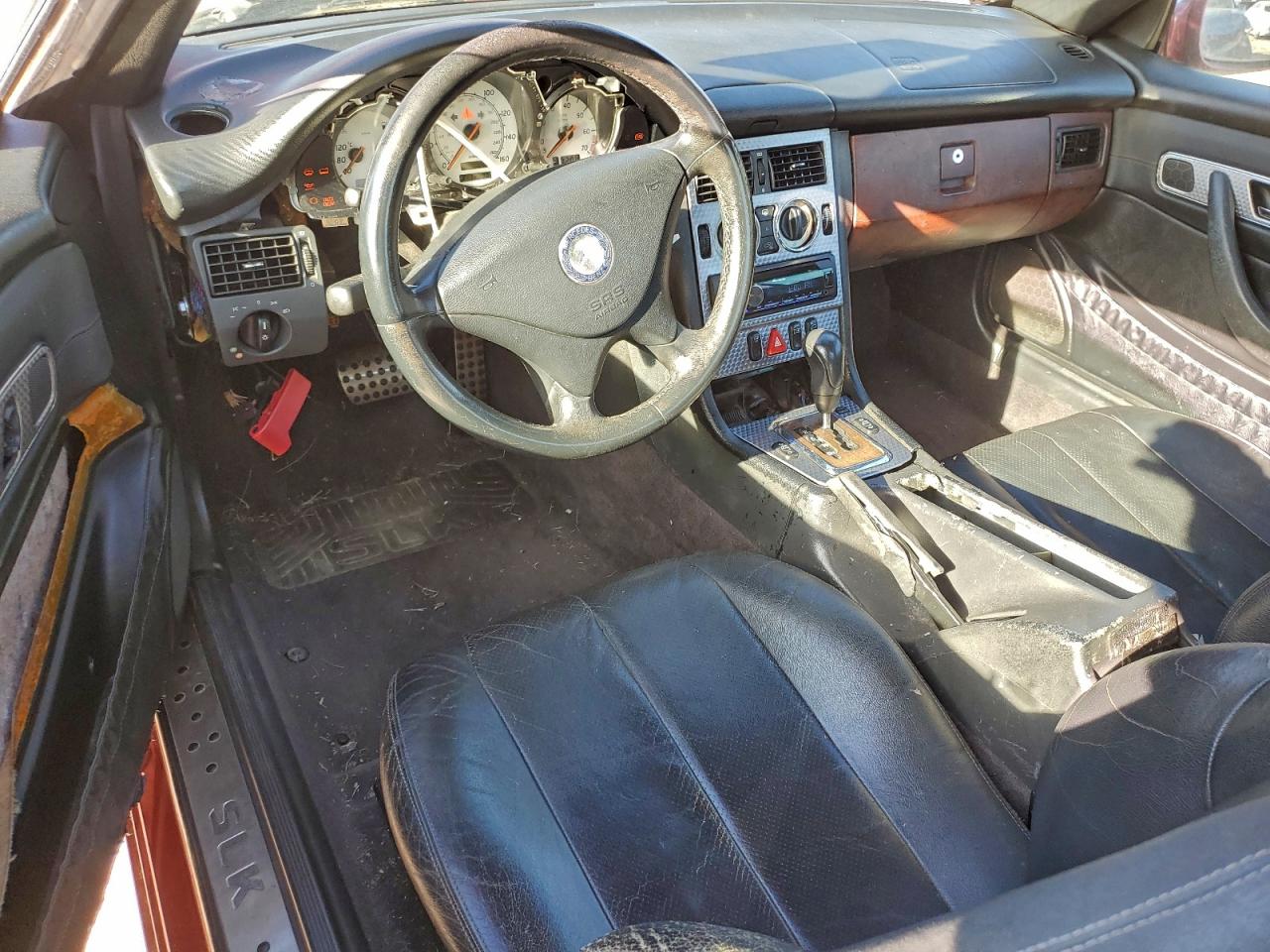 2001 Mercedes-benz Slk Red vin: WDBKK49F81F202762